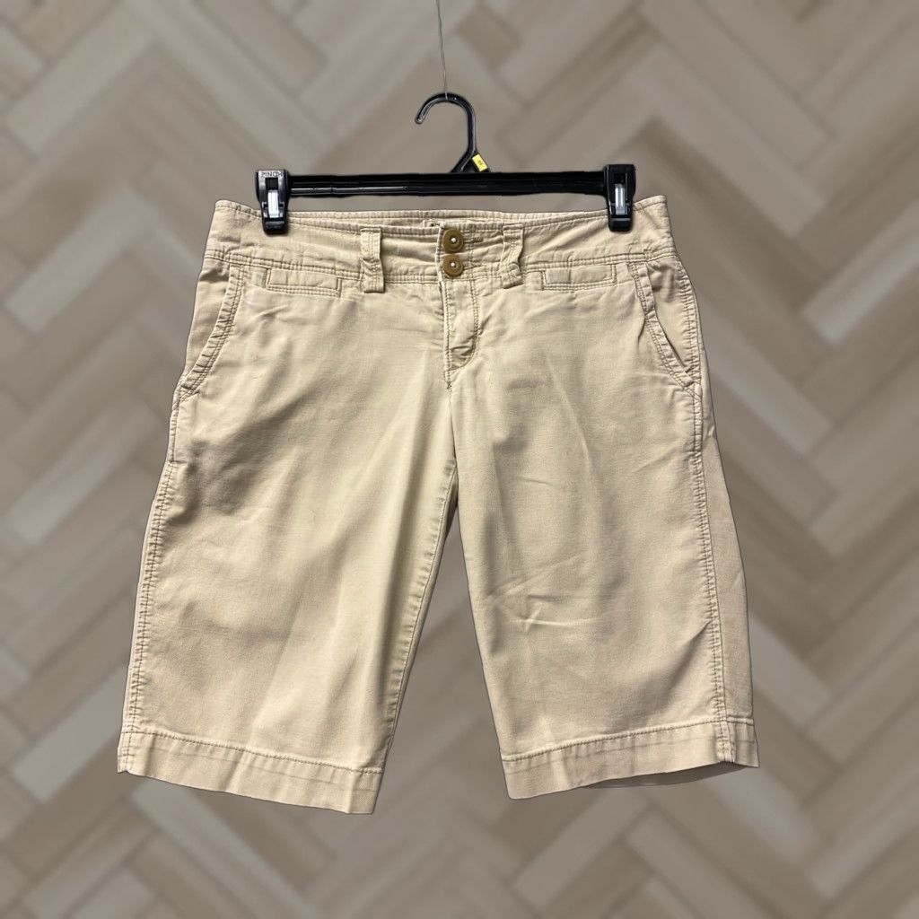 American Eagle Outfitters AMERICAN EAGLE OUTLETTERS Women's Solid Jean Shorts Size 6 Beige Regular Size 28" / US 6 / IT 42 - 1 Thumbnail