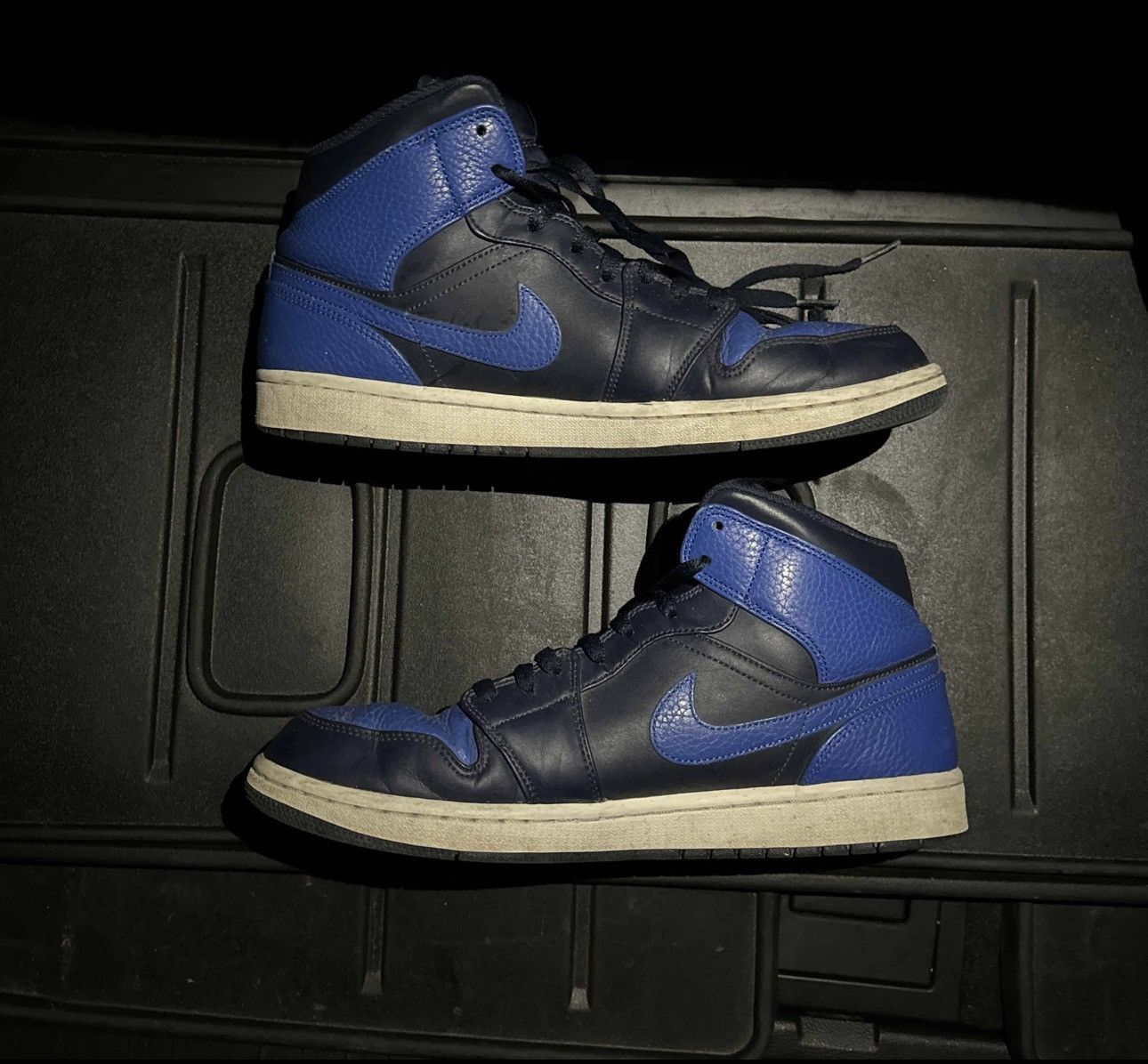Nike Air Jordan 1 Mid - Obsidian Game Royal (Size 11) Size US 11 / EU 44 - 1 Thumbnail