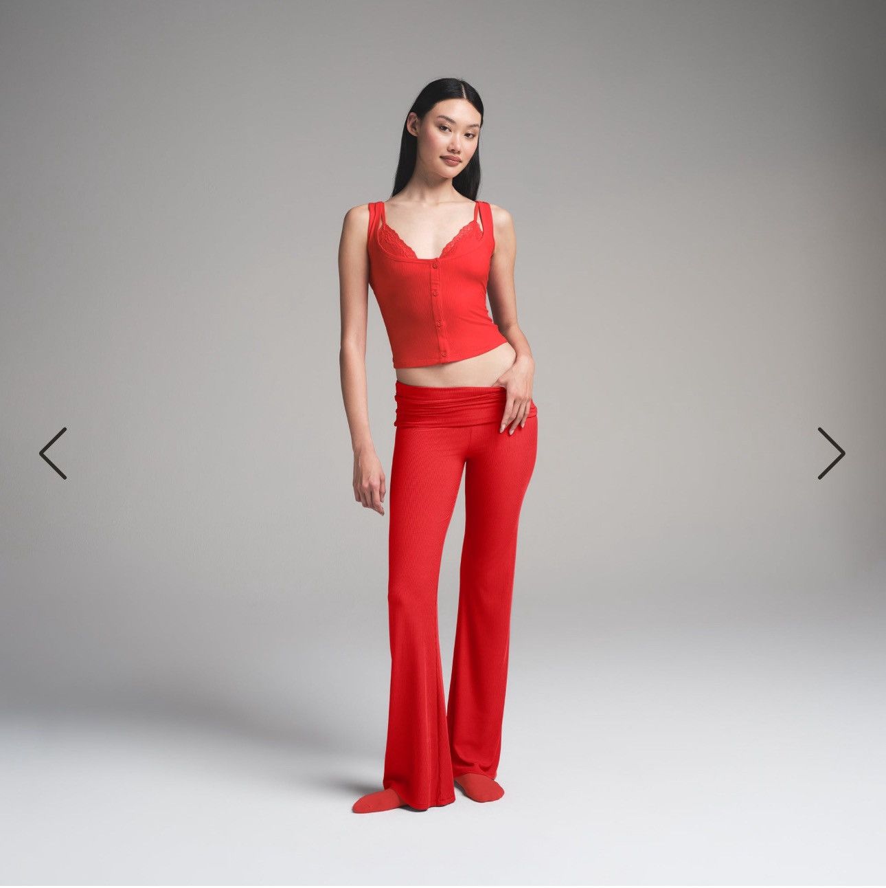 SKIMS Skims Soft Lounge Fold over Pant (LIMITED EDITION CHERRY 🍒) Size 25" / US 0 / IT 36 - 1 Thumbnail