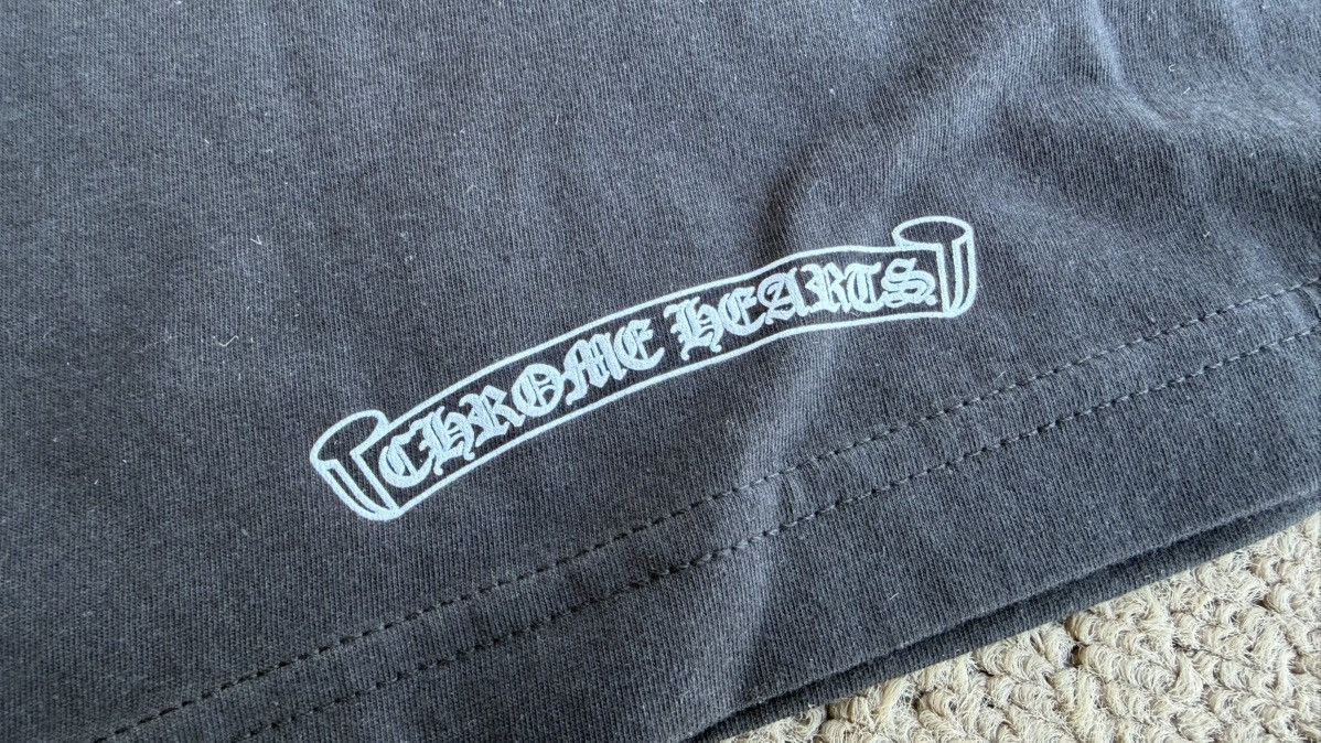 Chrome Hearts NYC Exclusive Scroll Pocket Tee Size US S / EU 44-46 / 1 - 8 Thumbnail
