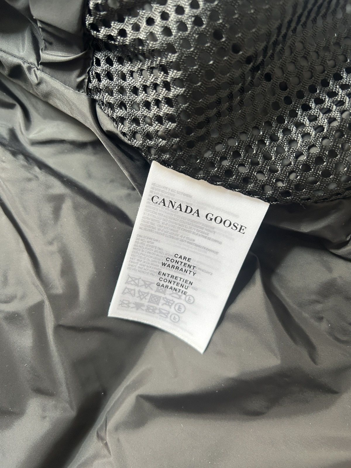 Canada Goose Canada Goose Wyndham North Star White Black Label Size US M / EU 48-50 / 2 - 10 Thumbnail