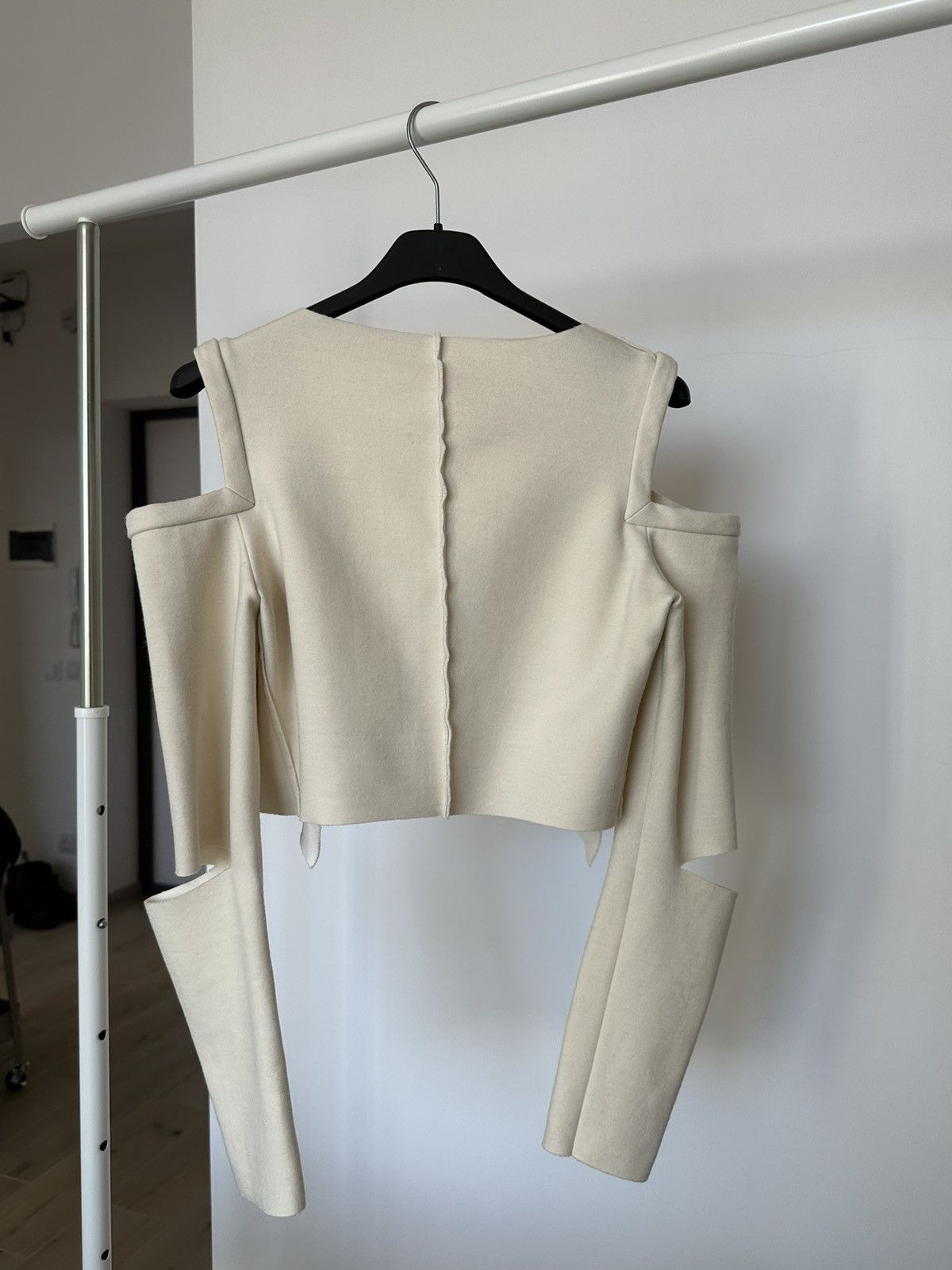 Maison Margiela Maison Margiela x Viktor & Rolf Cut-off wool cropped blazer Size S / US 4 / IT 40 - 2 Thumbnail