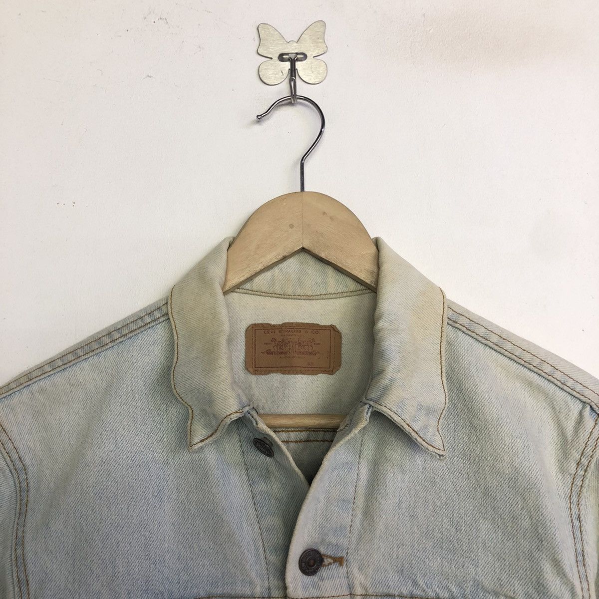 Levi's × Vintage Vintage Levis Light Wash Denim Trucker Jacket Size US S / EU 44-46 / 1 - 4 Thumbnail