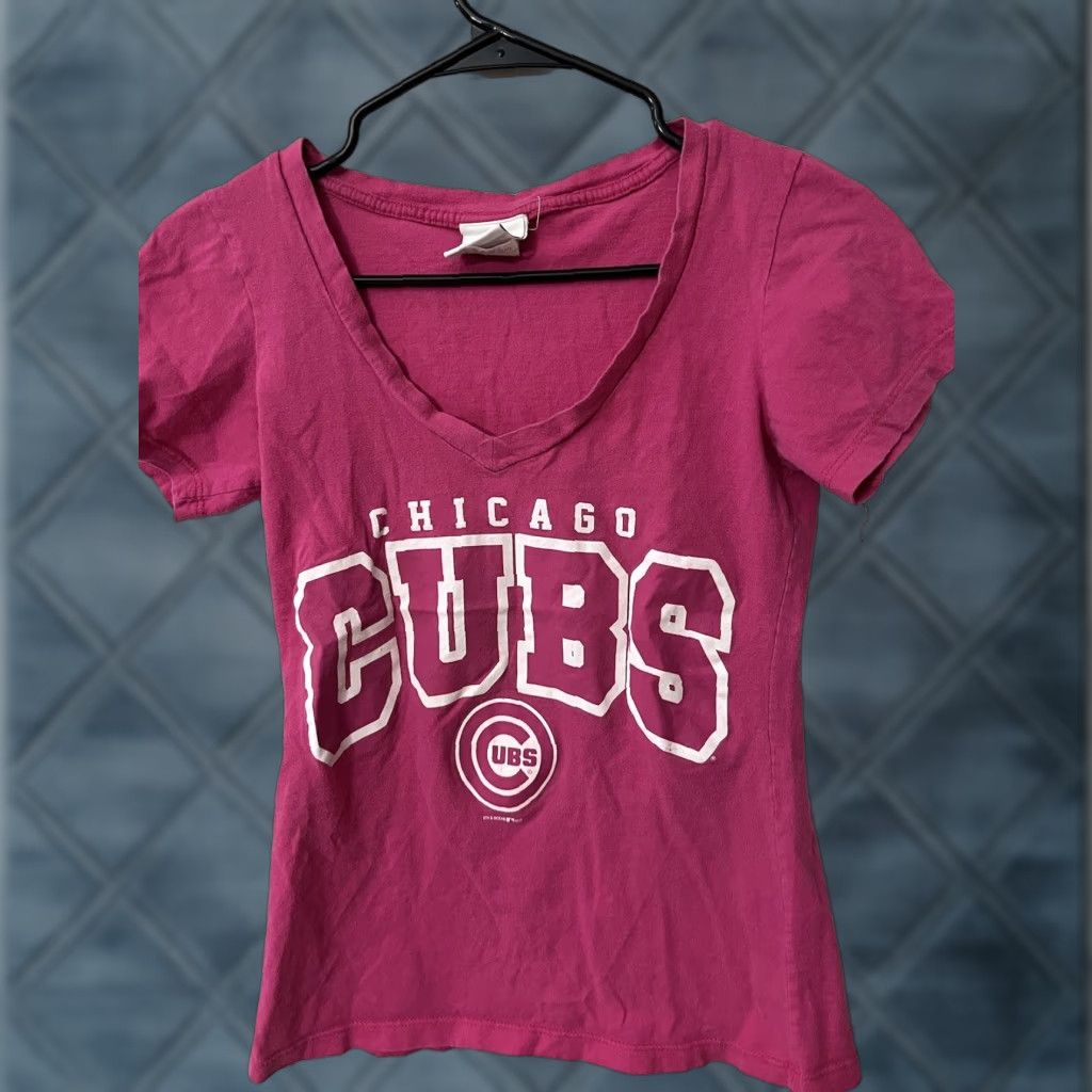 Vintage Genuine Merchandise 5th Ocean Chicago Bear Pink Tank SZ Small V Neck Size S / US 4 / IT 40 - 1 Thumbnail
