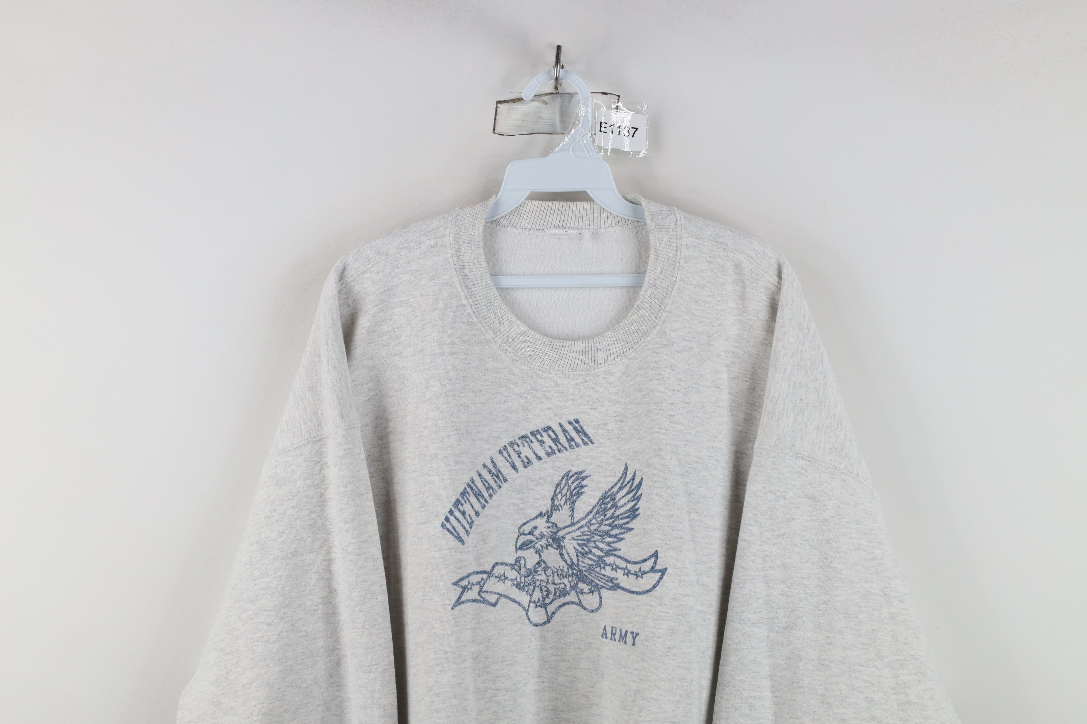 Vintage Vintage 90s Vietnam Army Veteran Crewneck Sweatshirt Gray Size US XXL / EU 58 / 5 - 2 Thumbnail
