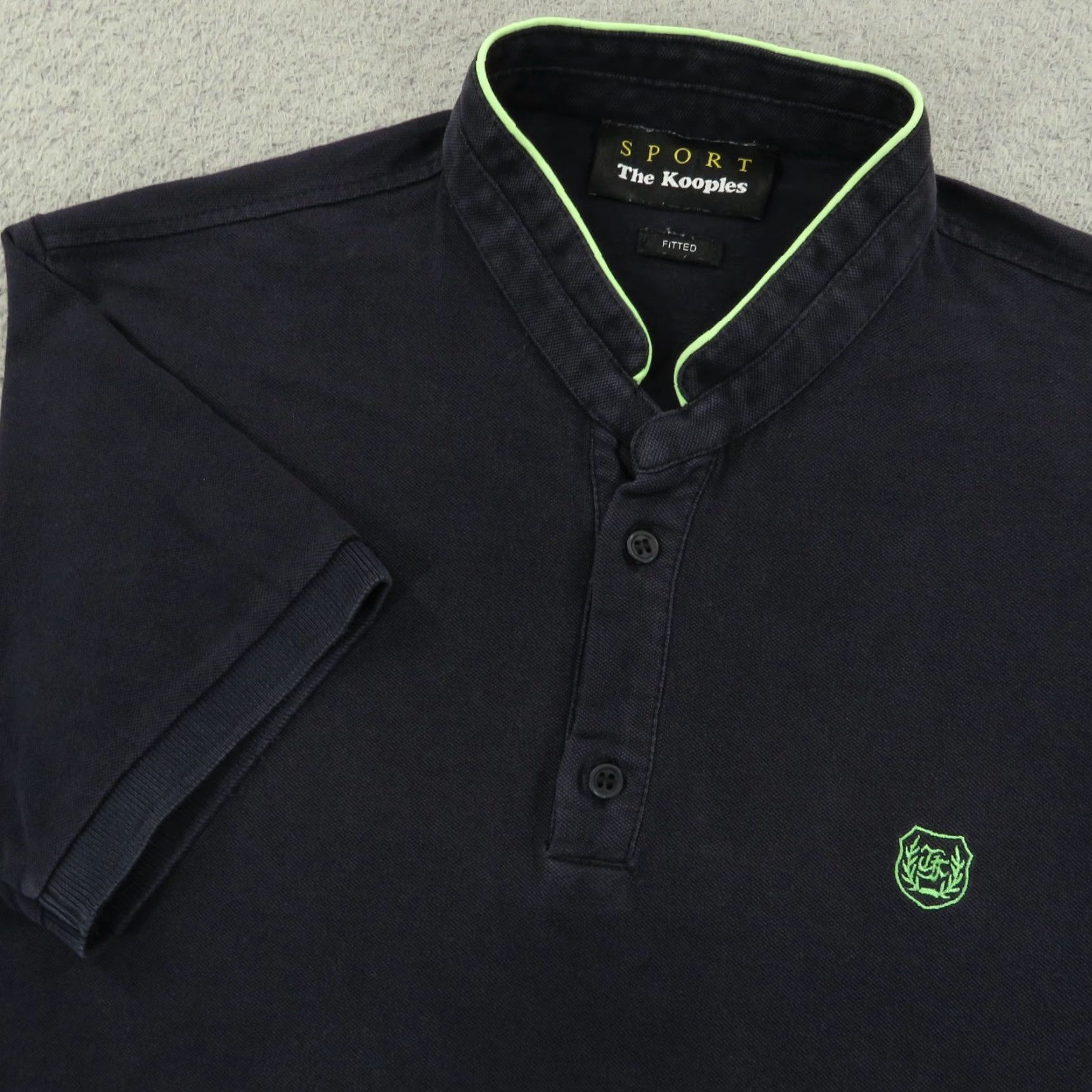The Kooples The Kooples Polo Mens Small Fitted Slim Black Band Blade Collar Crest Logo SPORT Shirt Mens Small Black Logo Crest Polo SPORT The Kooples Size US S / EU 44-46 / 1 - 2 Thumbnail