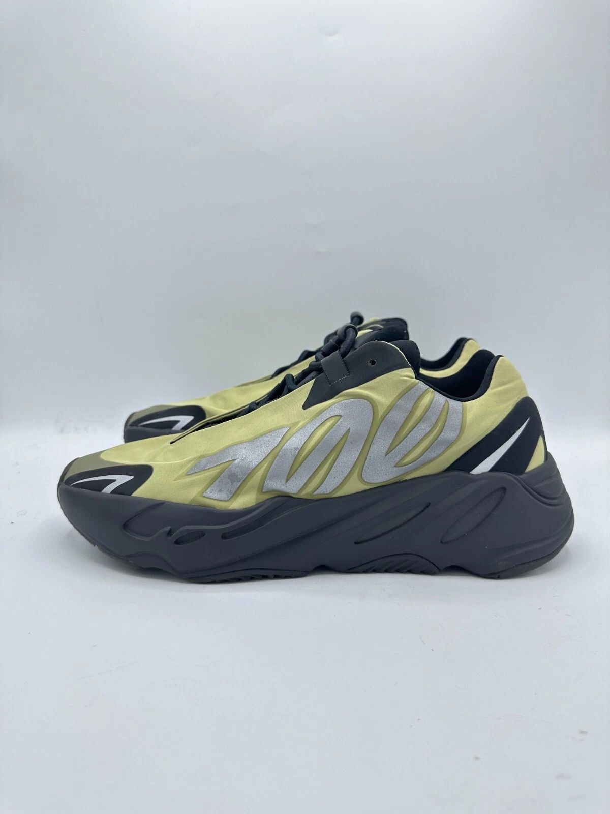 Adidas adidas Yeezy 700 MNVN Resin Yellow Size US 9 / EU 42 - 3 Thumbnail