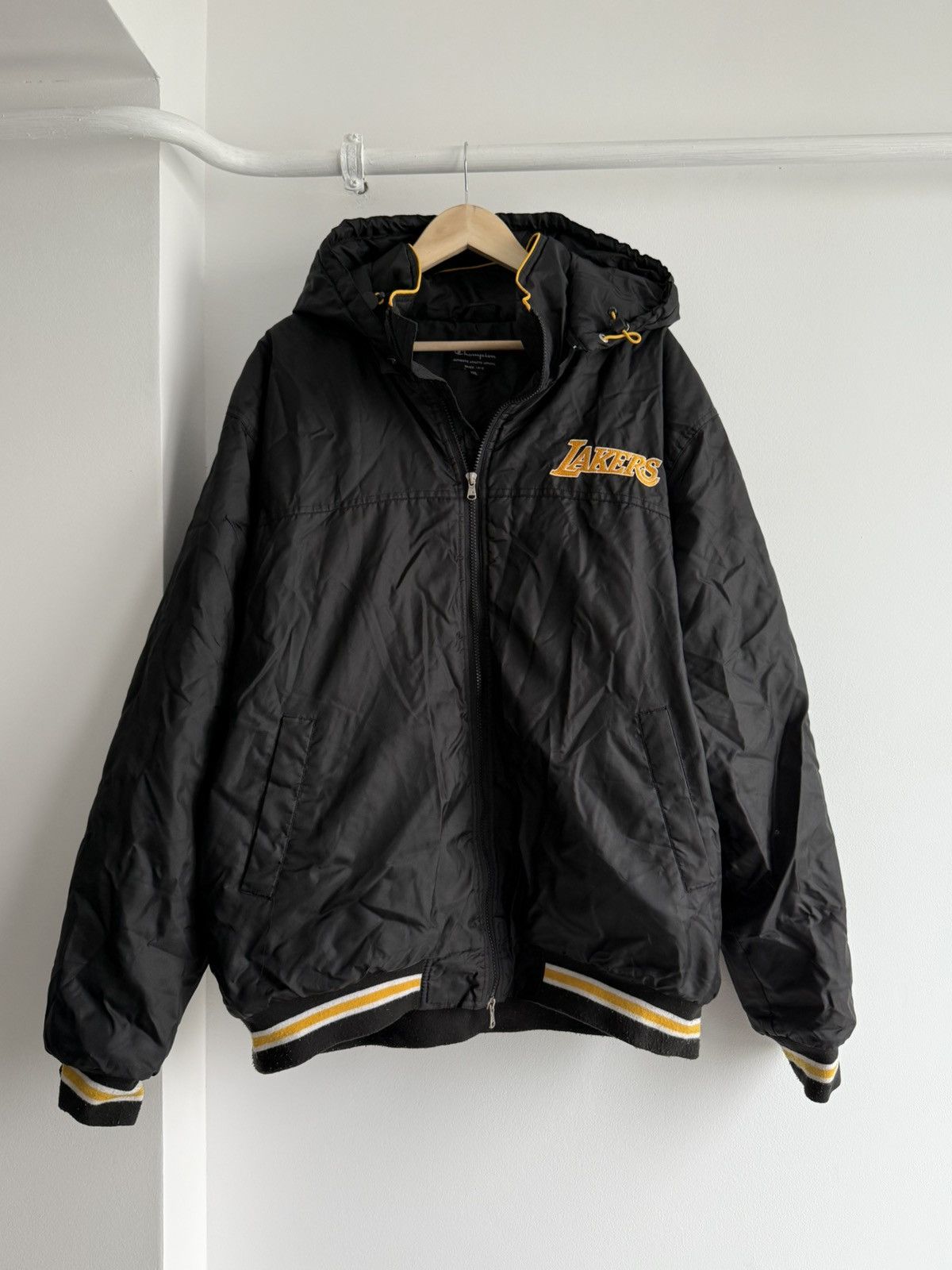 Champion Vintage Lakers NBA Champion Bomber Jacket Size US XXL / EU 58 / 5 - 9 Thumbnail