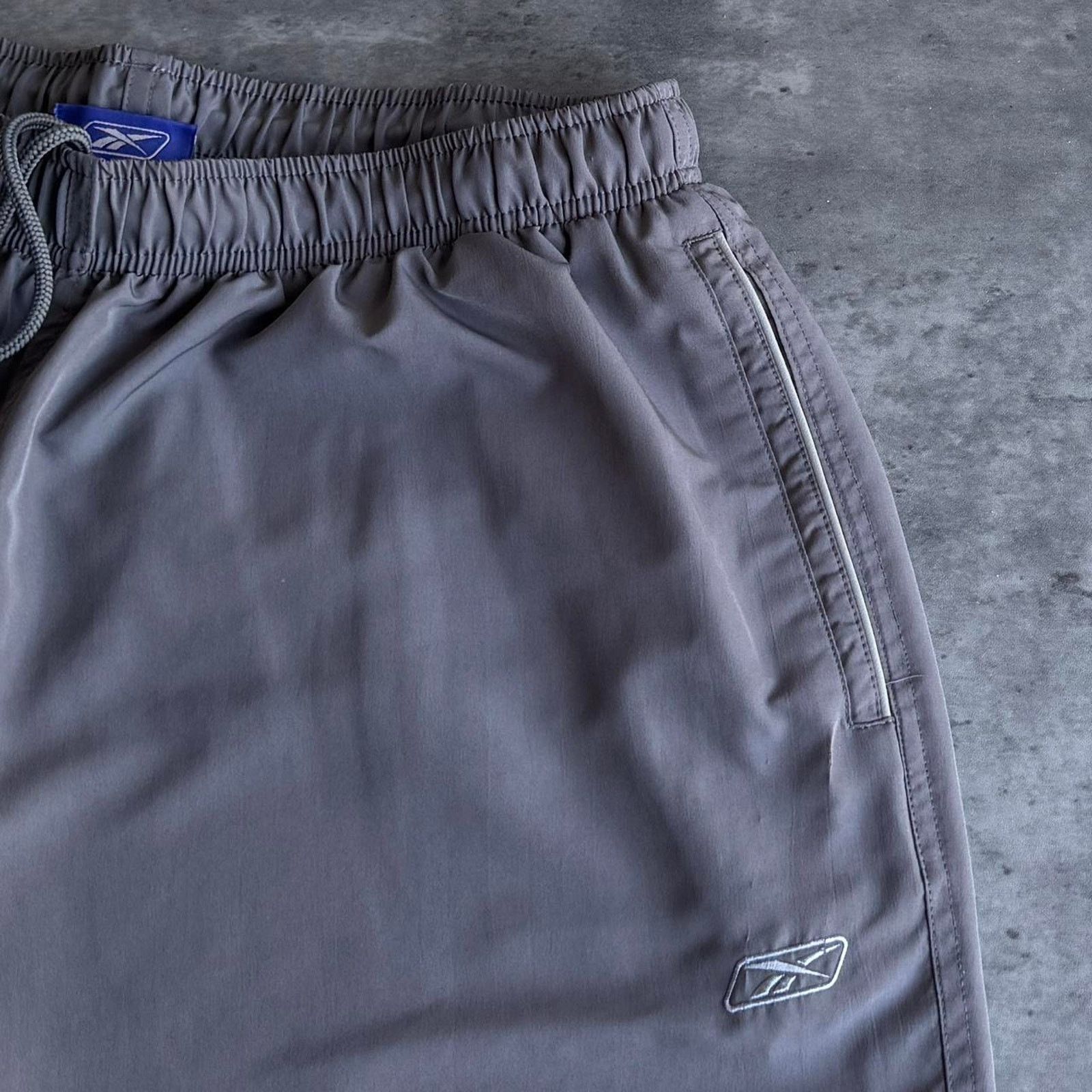 Reebok × Vintage Vintage Y2K Reebok Baggy Grey Embroidered Drill Sweatpants Size US 32 / EU 48 - 3 Thumbnail