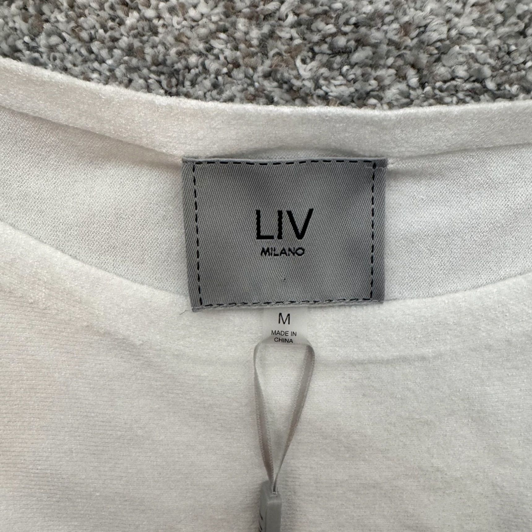Vintage LIV Milano Blouse Shirt Women Medium Eggshell White Christmas Bow Beaded Embellished Crew Neck Short Sleeve Feminine Relaxed Vintage No Size M / US 6-8 / IT 42-44 - 6 Thumbnail