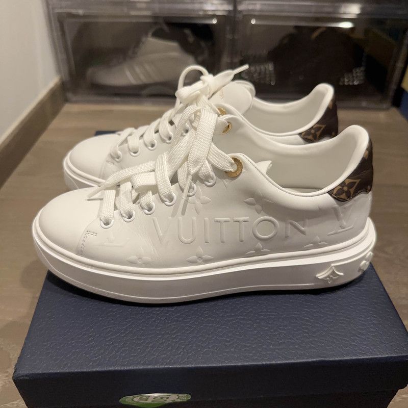Louis Vuitton Louis Vuitton Time Out White Leather Fashion Sneakers -2508 Size US 4 / IT 34 - 1 Thumbnail