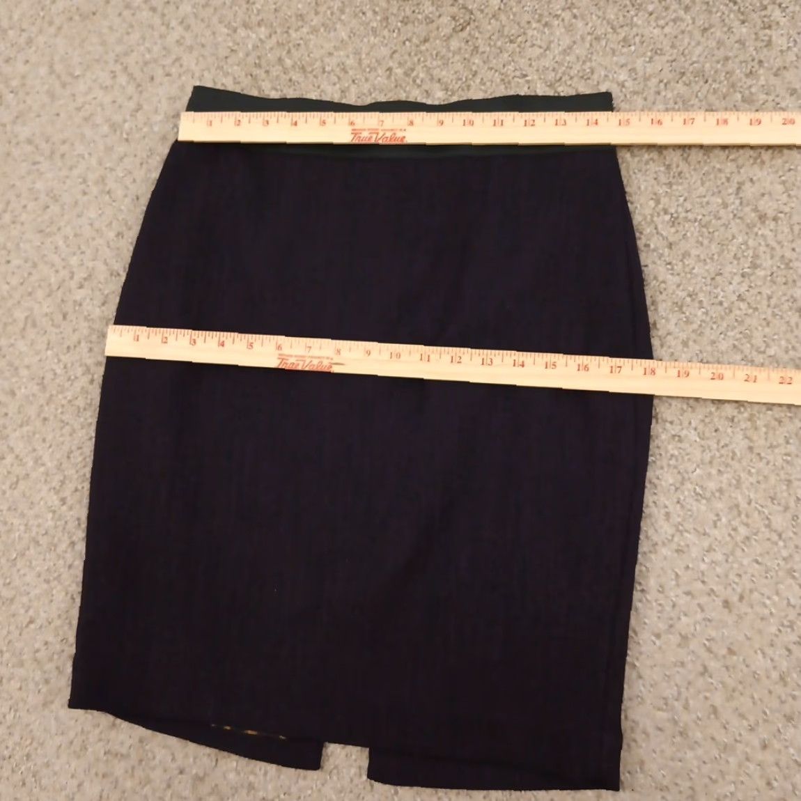 Express Express Skirt Women Knee Length Purple Lined Slit Pencil 8 Size Regular Polyester Rayon Spandex Button Zip N/A Size 30" / US 8 / IT 44 - 2 Thumbnail