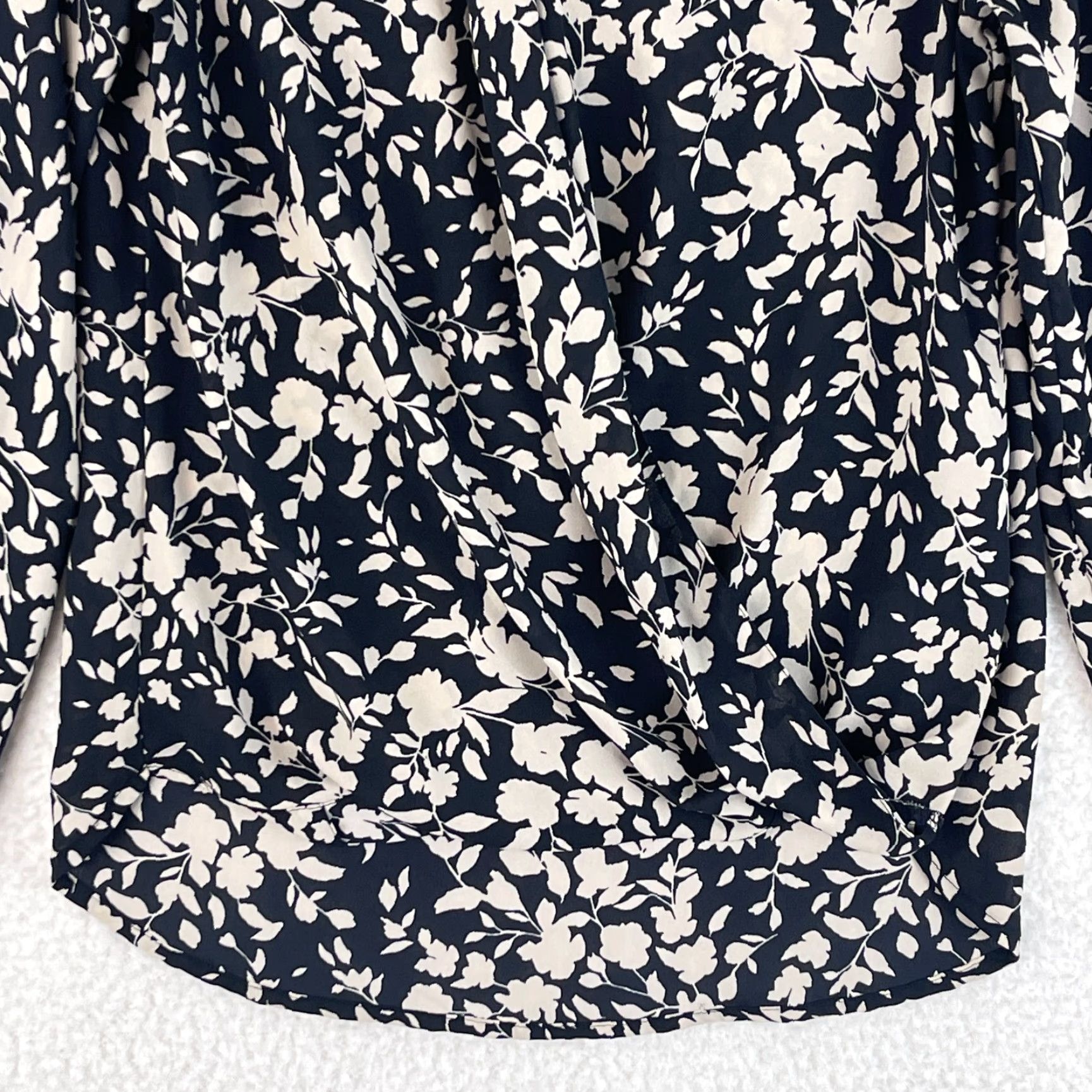 Vintage Pleione Black Floral Print Long Sleeve Shirt Womens XS Draped Neck Sheer, Bohemian Casual Blouse Size XS / US 0-2 / IT 36-38 - 4 Thumbnail