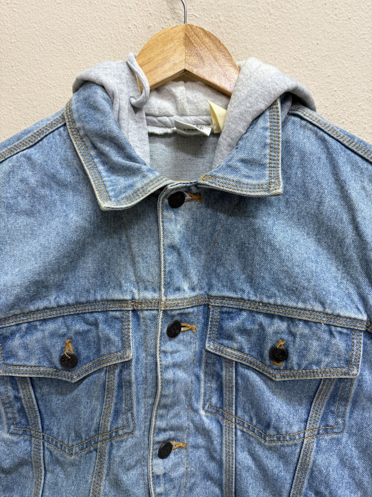 Disney Vintage Disney Store Denim Trucker Jacket Hoodie Size US L / EU 52-54 / 3 - 15 Thumbnail
