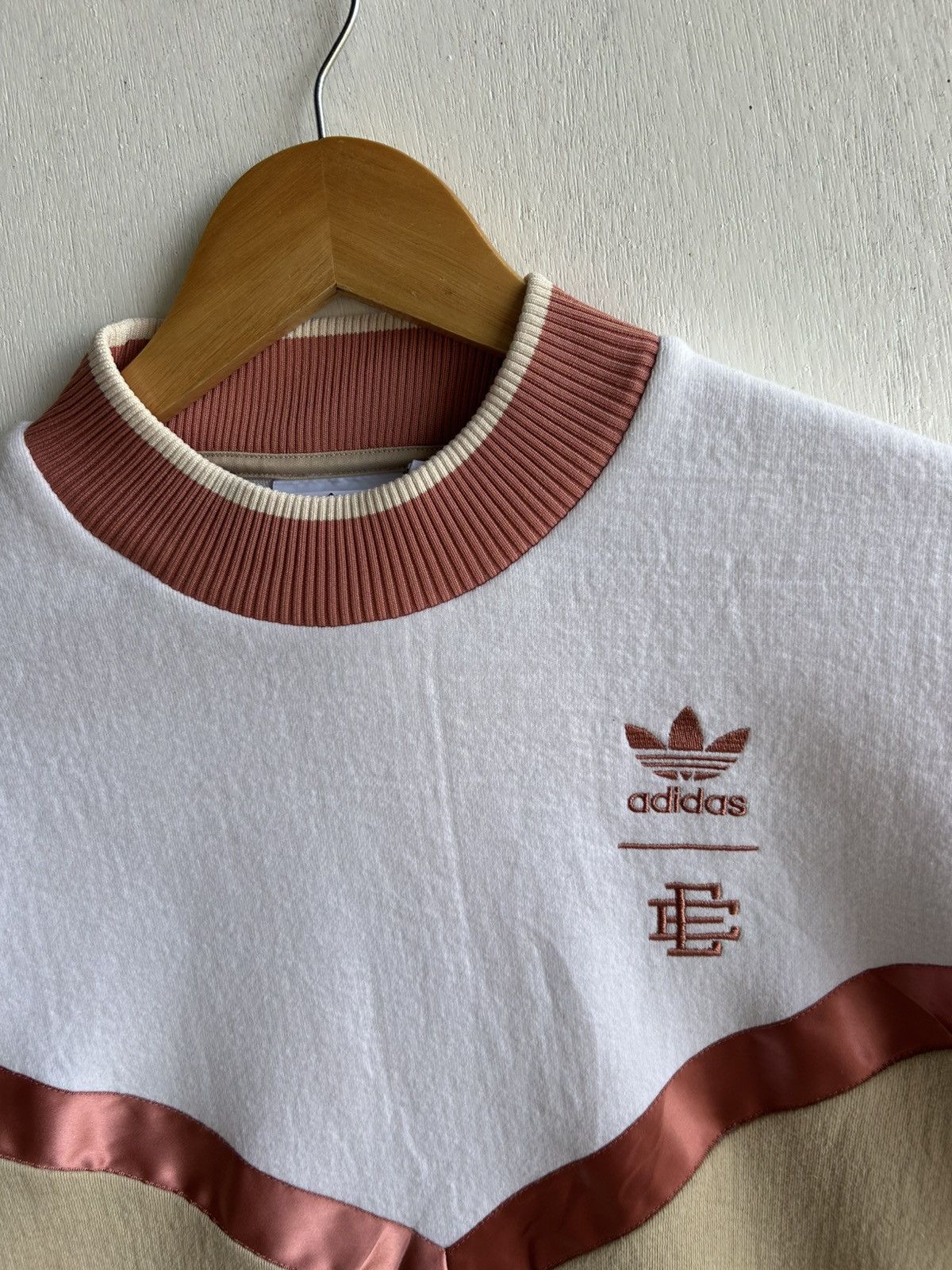 Adidas × Eric Emanuel Adidas x eric emanuel number 3 Size US M / EU 48-50 / 2 - 2 Thumbnail