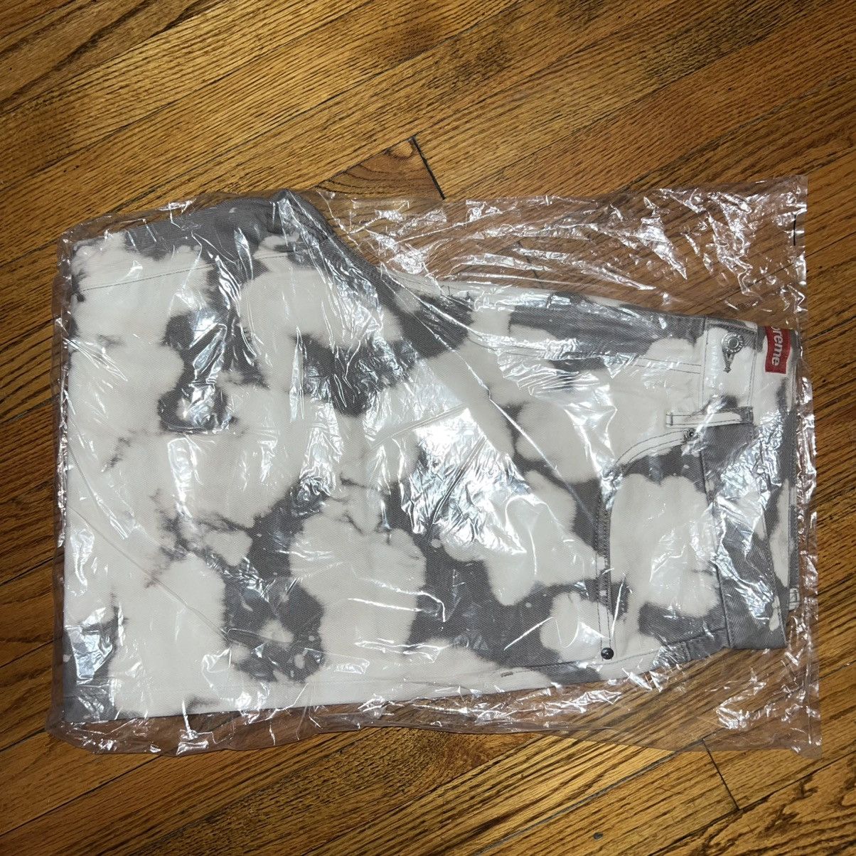 Supreme Baggy Denim Shorts SS25 Bleached Size: 36 - www.disolcolor.com
