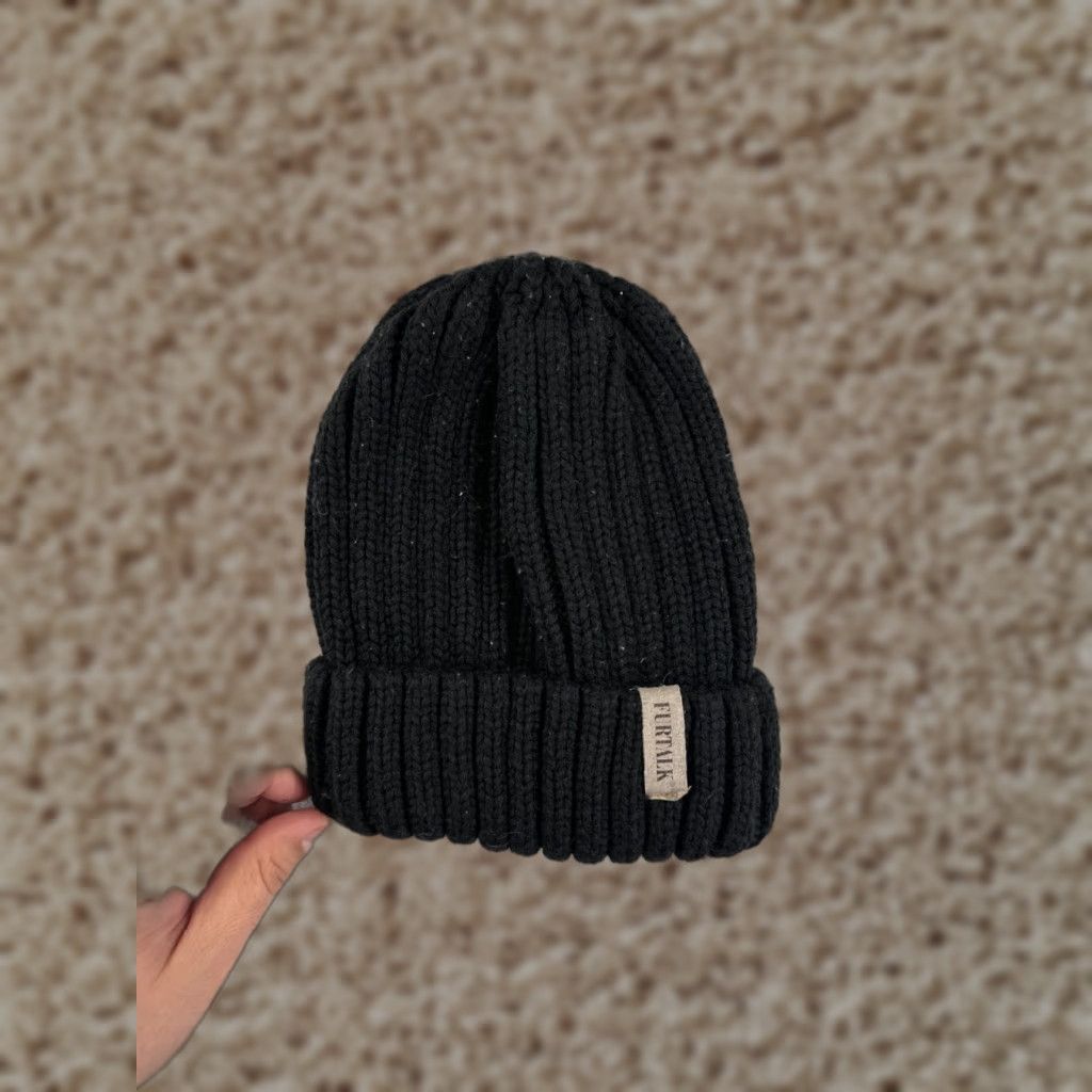 Vintage Furtalk Beanie Toque Womens One Size Black Knit 100% Acrylic Ski Warm Snowboard Hat/Cap Winter Fall Spring Womens Beanie Size ONE SIZE - 1 Thumbnail
