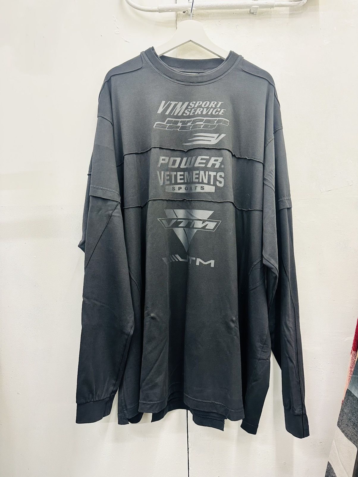 Vetements Vetemets VTM sport service Sweater XL Size US XL / EU 56 / 4 - 1 Thumbnail