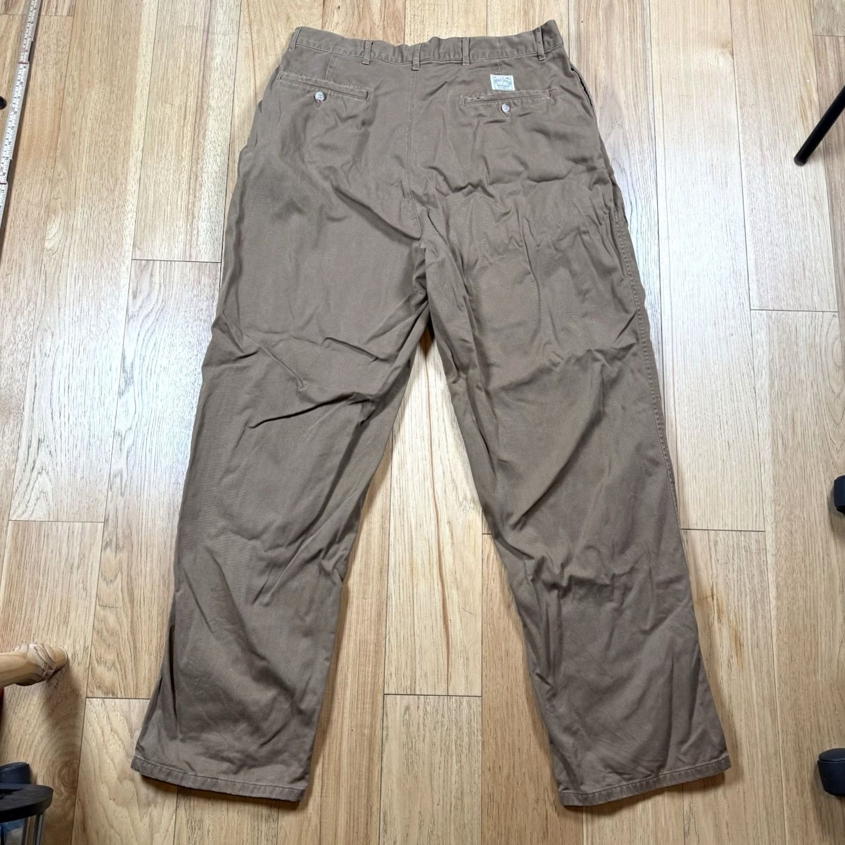 Polo Ralph Lauren VINTAGE Polo Ralph Lauren Chino Pants Mens 33x30 Beige Khaki Pleated USA 1990s Boys Womens Mens Size US XS / EU 42 / 0 - 7 Thumbnail