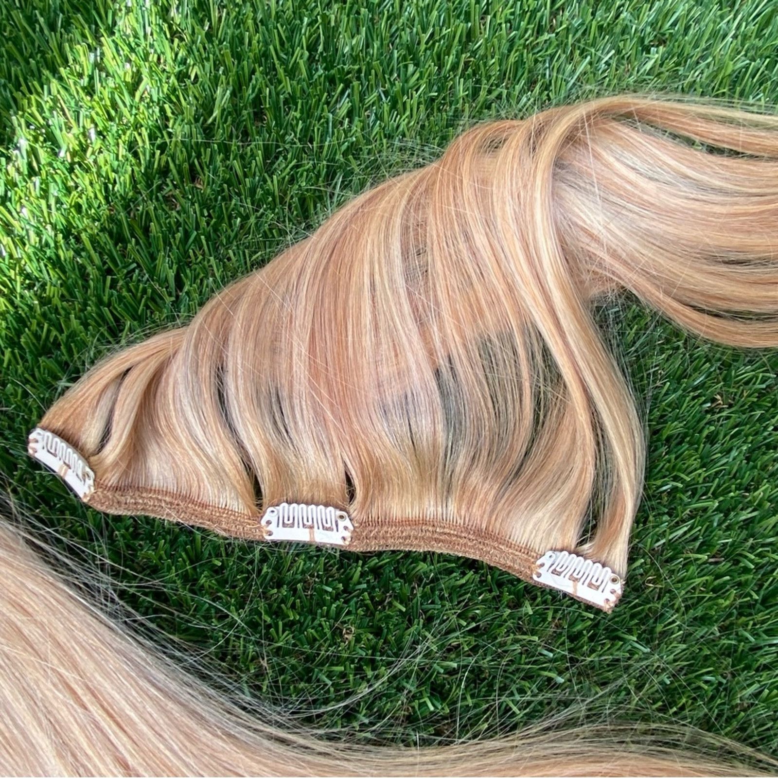 Jessica Simpson ISENBERG REMY PROFESSIONAL SALON HUMAN HAIR WEFT CLIP IN 6 P Size ONE SIZE - 9 Thumbnail