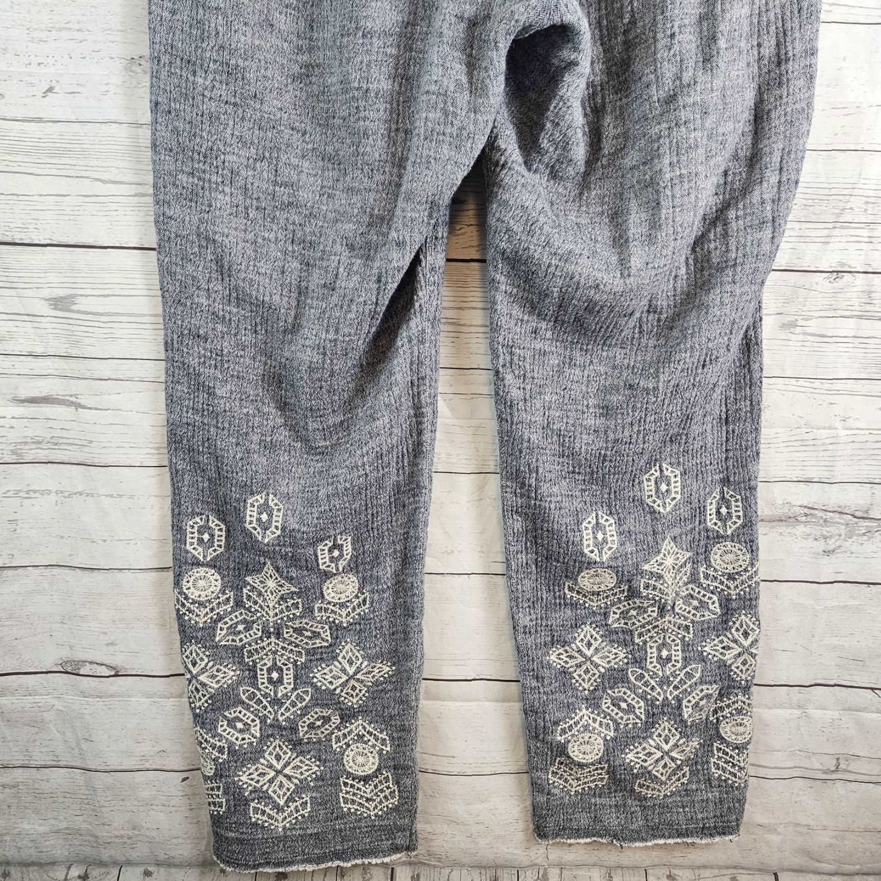 Soft Surroundings Soft Surroundings Womens Gauze Pull On Pants TXL Blue Embroidered High Rise Slim Casual Womens TXL High Rise Cotton Blend Pants Size 40" / US 18 - 6 Thumbnail