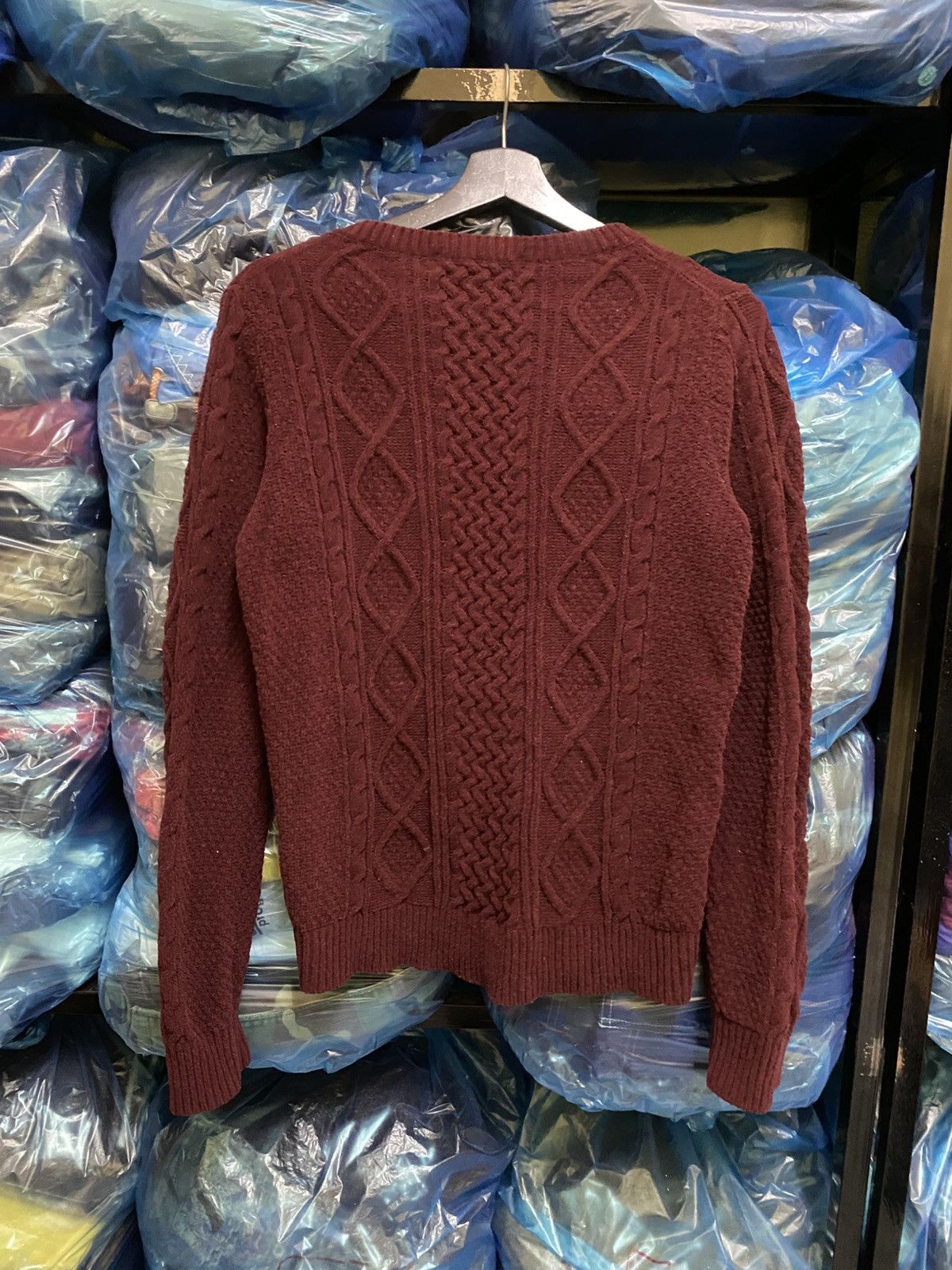 Uniqlo Ines de la Fressange Paris Burgundy Cable Knit Sweater Size L / US 10 / IT 46 - 7 Thumbnail