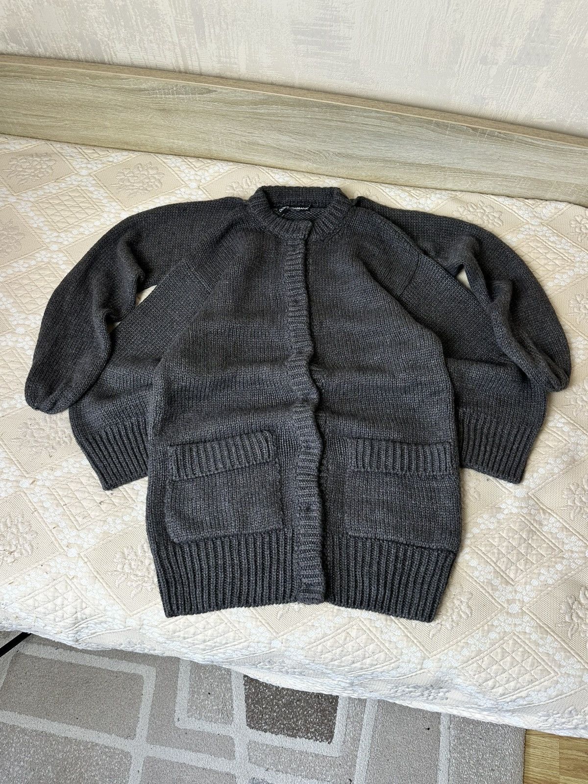 Dolce & Gabbana 🔥 Dolce & Gabbana Alpaca Cardigan with Fox Fur Scarf Sweater Size L / US 10 / IT 46 - 2 Thumbnail