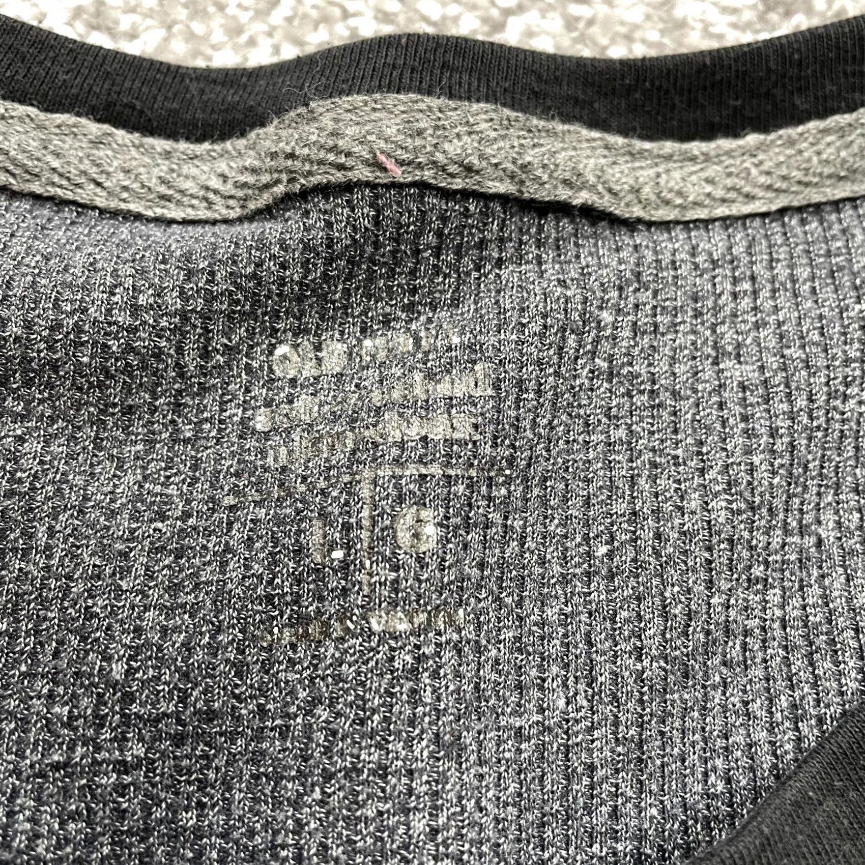 Old Navy Old Navy Mens Long Sleeve T-Shirt Gray Thermal Henley Neck Stretch L Regular Size XS-XL? Size US L / EU 52-54 / 3 - 3 Thumbnail
