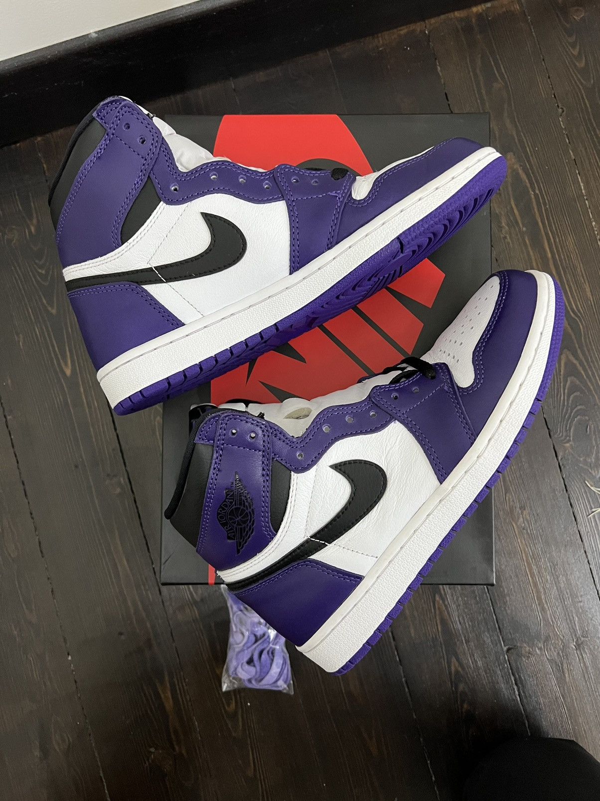Jordan Brand Air jordan 1 High court purple Size US 7 / EU 40 - 7 Thumbnail