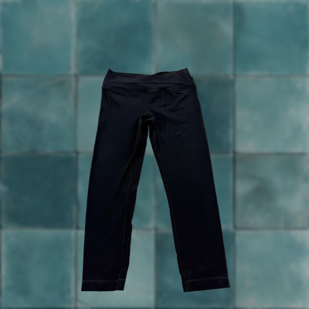 Lululemon Lululemon Pants Womens 4 Black Groove Flare Yoga Activewear Gym Athletic Size 27" / US 4 / IT 40 - 1 Thumbnail