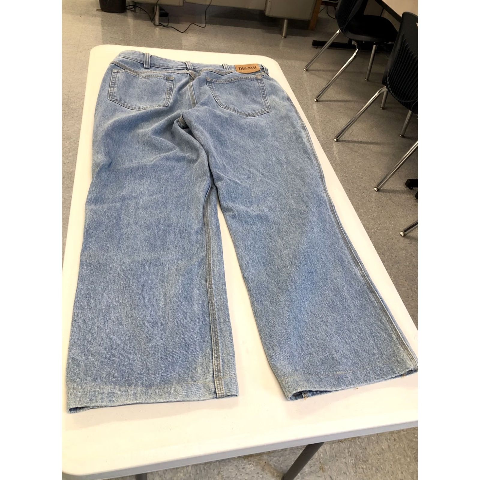 Duluth Trading Company Duluth Trading Jeans 37 x 29 Relaxed Fit Work Casual Reinforced Pocket Light Wsh Blue Cotton Mens Size US 37 - 4 Thumbnail