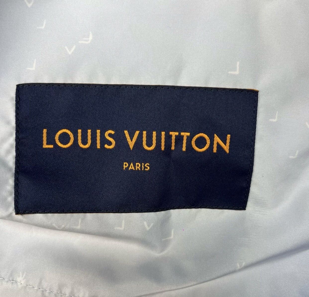 Louis Vuitton Louis Vuitton LV airplane gradient logo full print jacket Size US XL / EU 56 / 4 - 8 Thumbnail