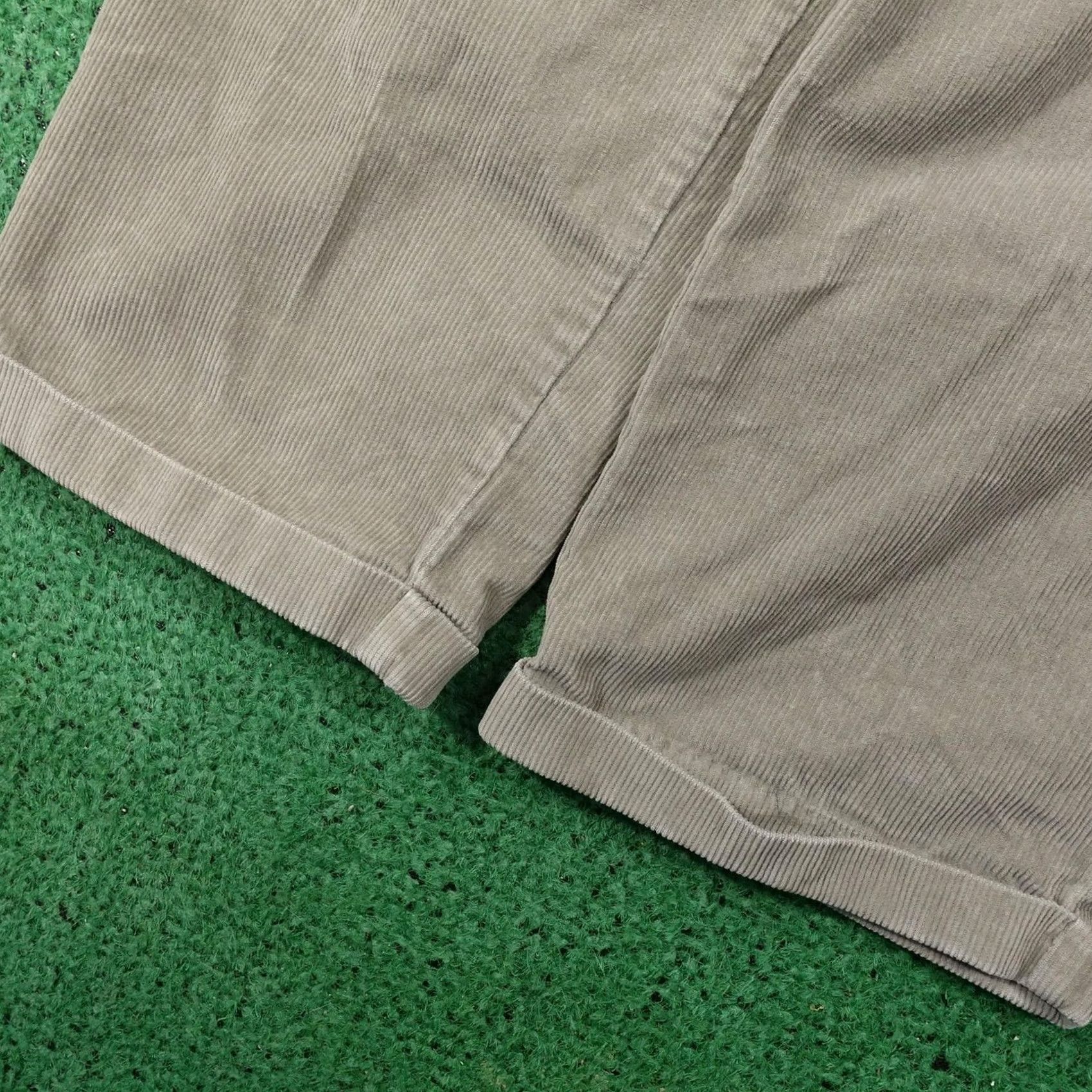 Dockers Vintage Dockers Pants Mens 36x29 Beige Khaki Corduroy Pleated Straight Cuffed Size US 36 / EU 52 - 3 Thumbnail