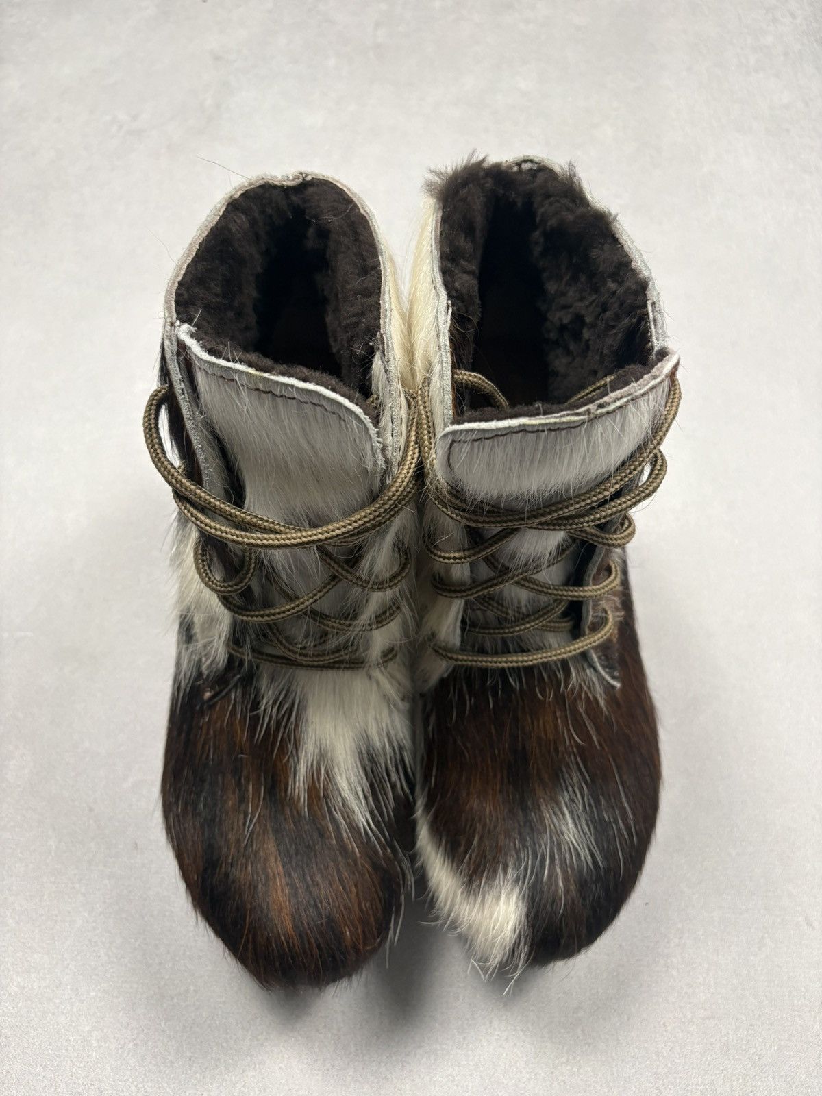 Other Woody Wood-O-Flex Cowhide Fur Ankle Boots Size 38 AvantGarde Size US 8 / IT 38 - 2 Thumbnail