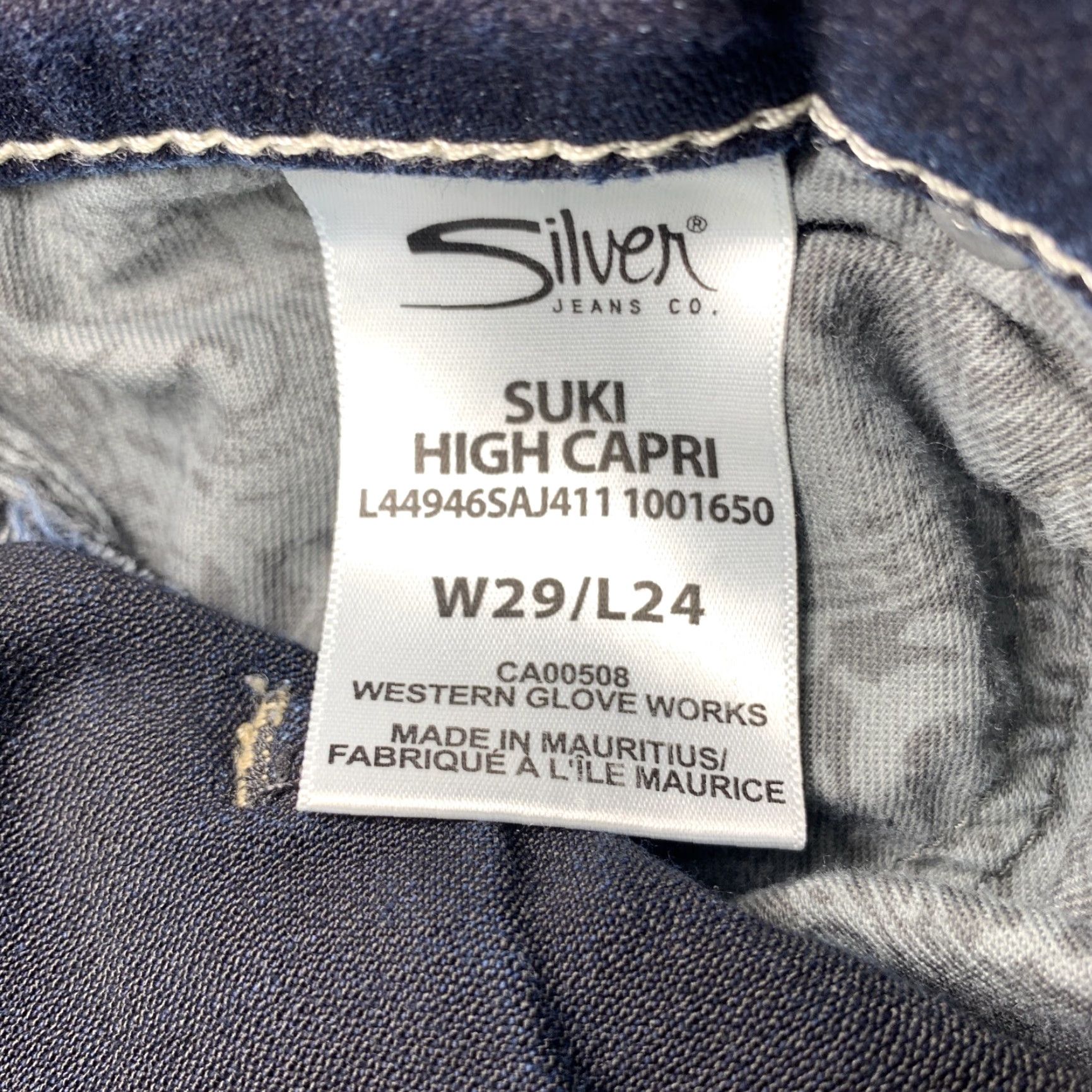 Vintage SILVER Jeans Suki Capri Denim Dark Blue 29x24 Women Super Stretch Mid Rise Size 29" - 2 Thumbnail