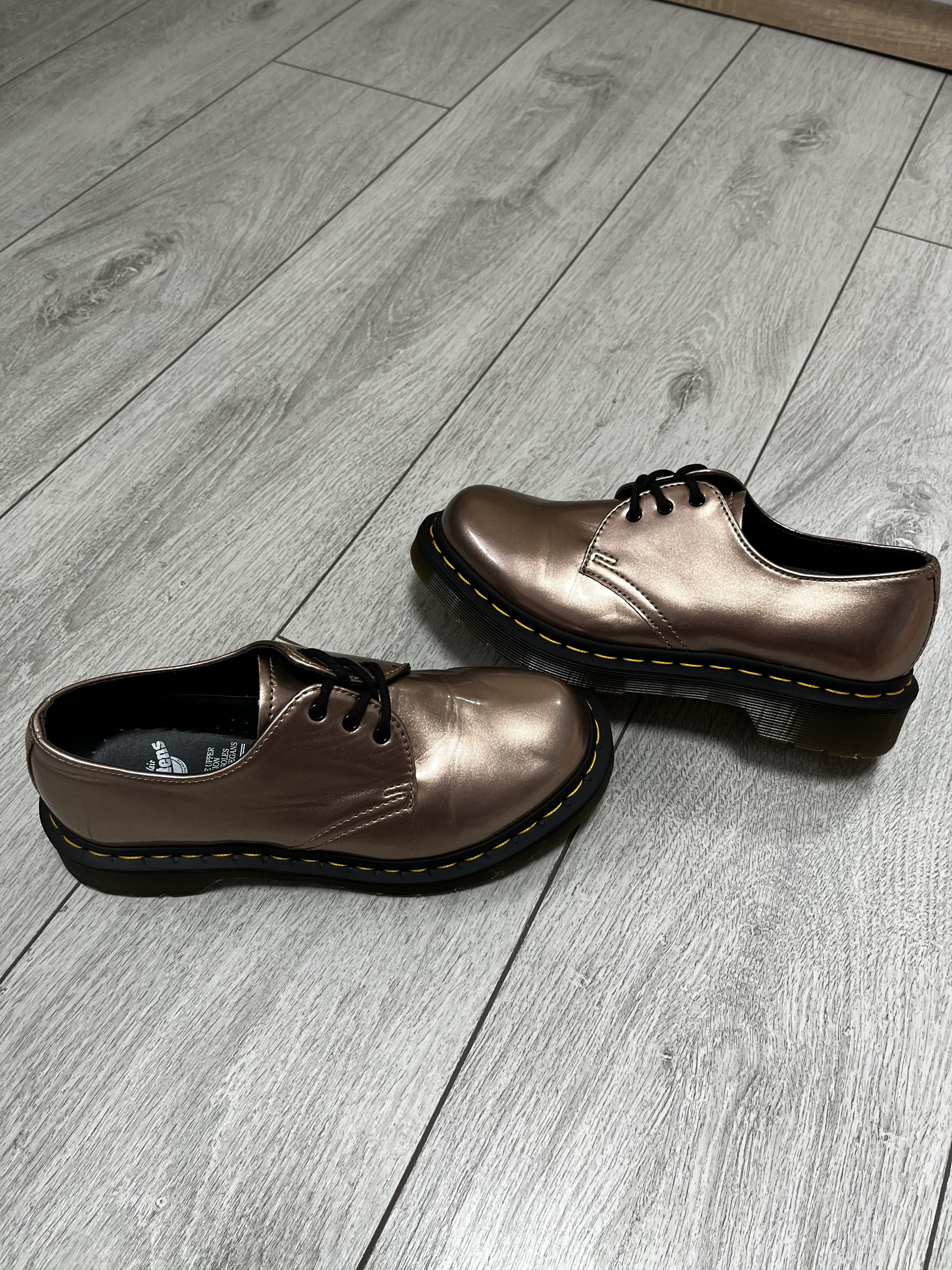 Dr. Martens ♥️ Dr. Martens Vegan 1461 Rose Gold Chrome Metallic Paint Size US 7 / IT 37 - 5 Thumbnail