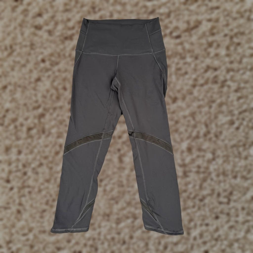 Lululemon Lululemon Cropped Leggings Womens 4 Gray 22" Yoga Pants Athletic Running Size 27" / US 4 / IT 40 - 1 Thumbnail