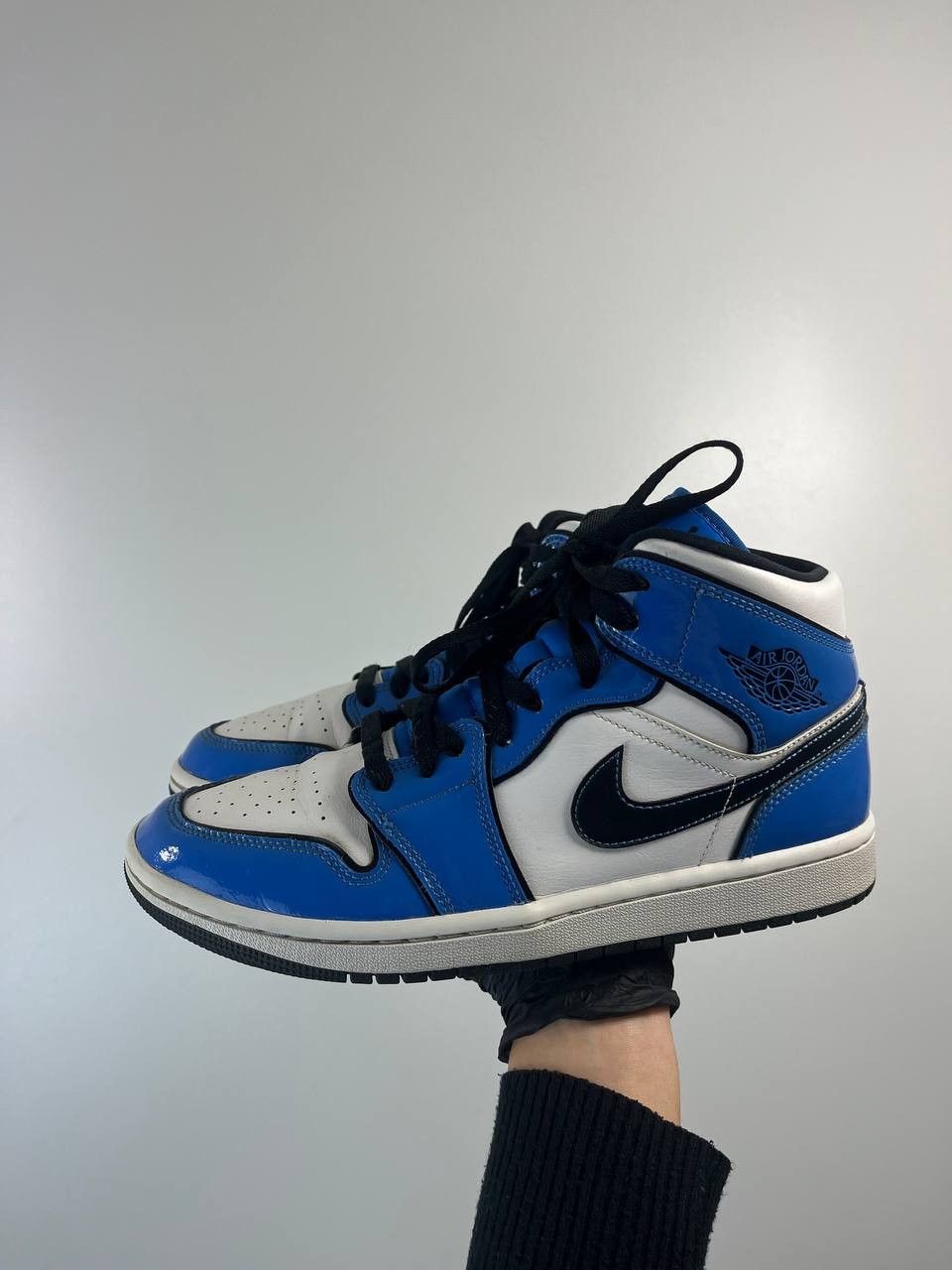 Nike Nike Air Jordan 1 Mid Signal DD6834-402 Leather Size 41 Size US 8 / EU 41 - 3 Thumbnail