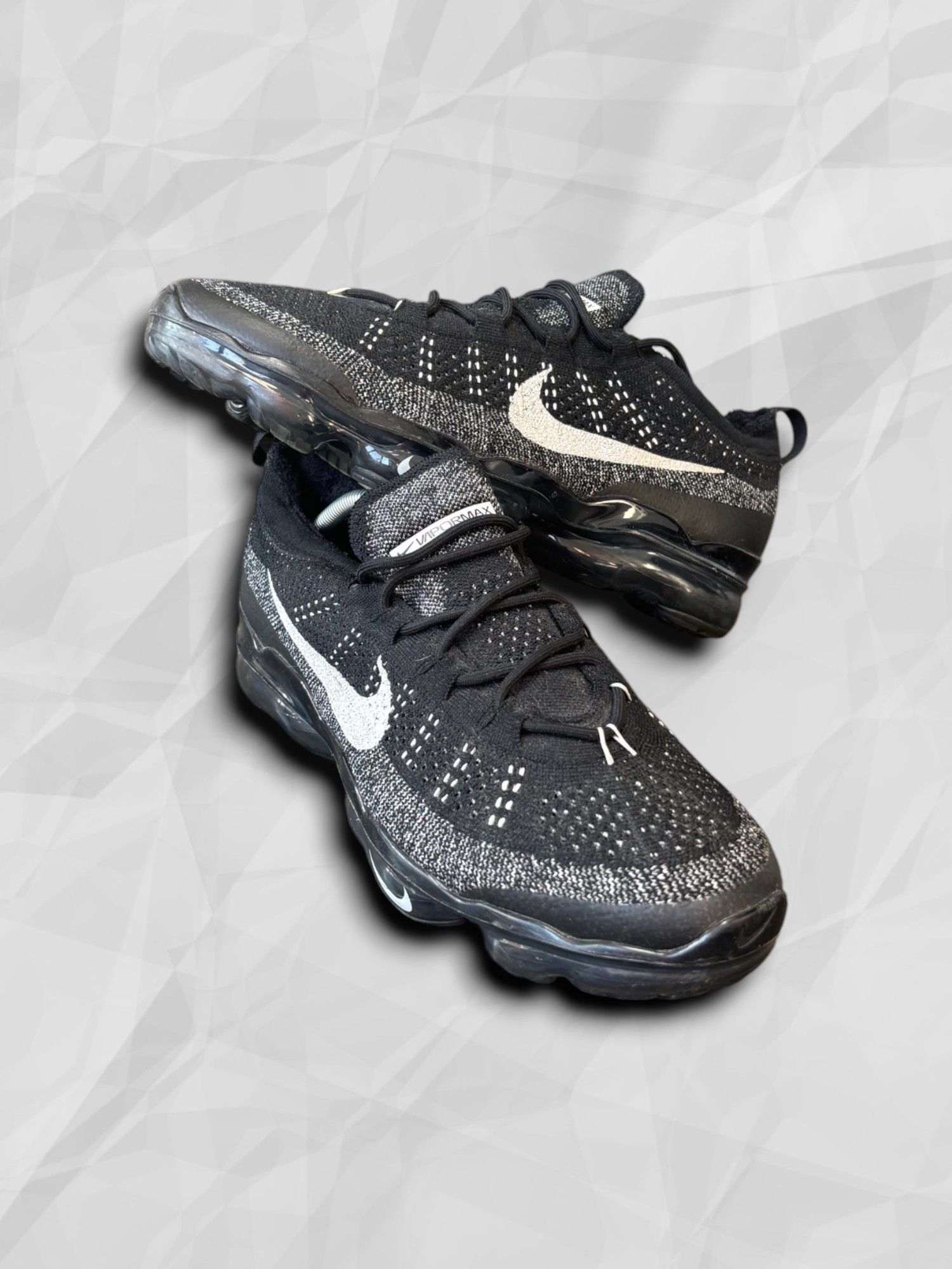 Nike Nike Air VaporMax 2023 Flyknit Size US 12.5 / EU 45-46 - 1 Thumbnail
