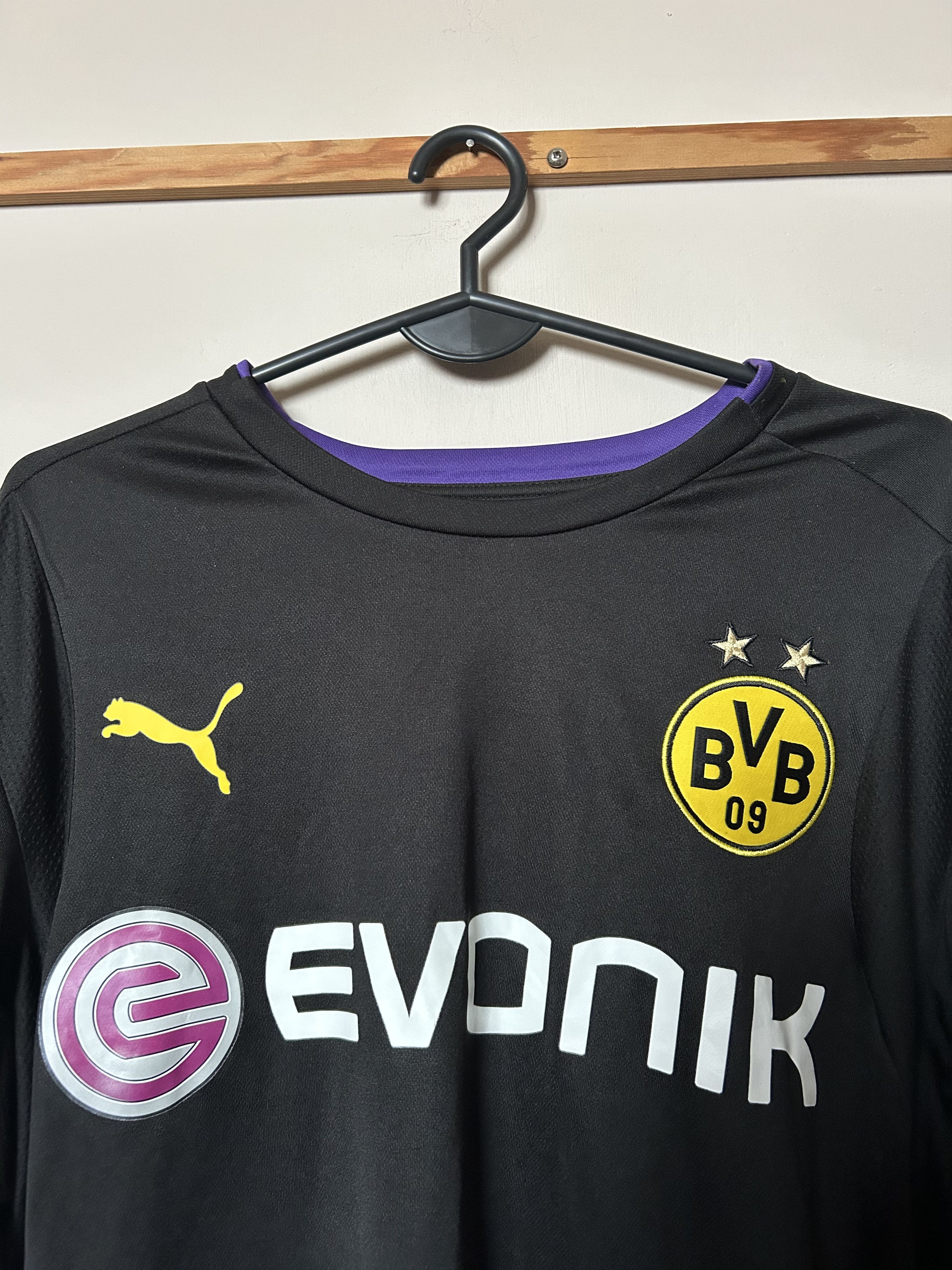 Puma BORUSSIA DORTMUND #38 BURKI - 2016 - 2017 - L - UNIQUE Size US L / EU 52-54 / 3 - 6 Thumbnail