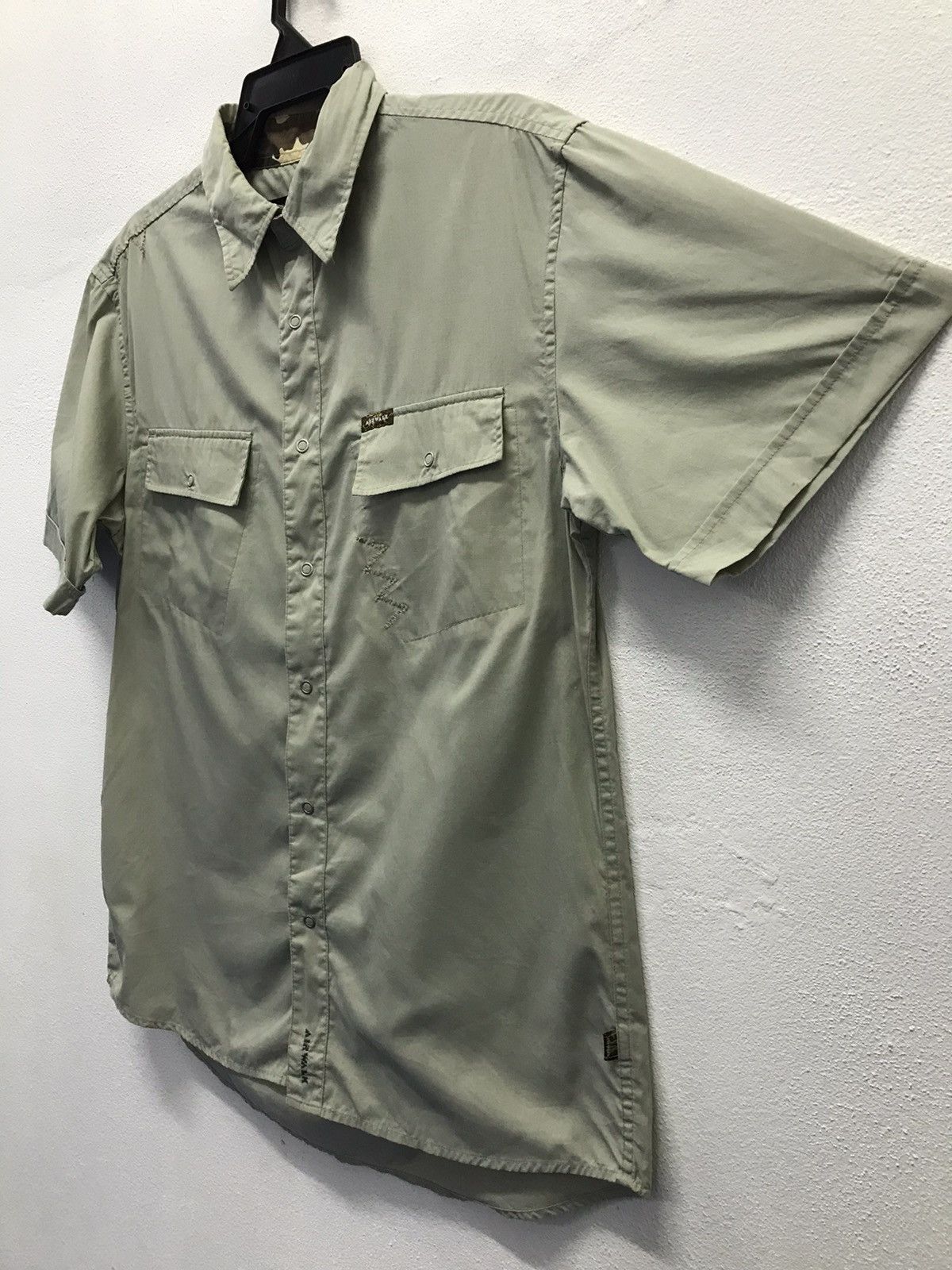 Airwalk × Vintage Vintage Airwalk Short Sleeve Shirt Button Ups Size US L / EU 52-54 / 3 - 5 Thumbnail