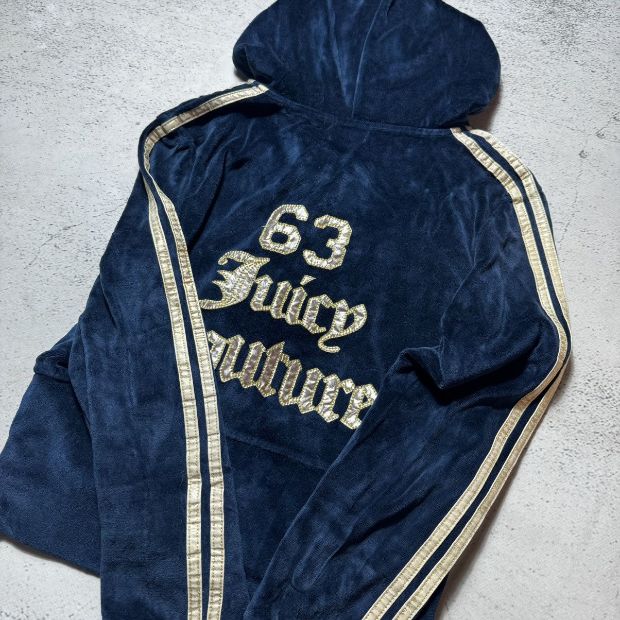 Juicy Couture × Vintage vintage sexy y2k juicy couture cropped zip hoodie big logo Size L / US 10 / IT 46 - 8 Thumbnail