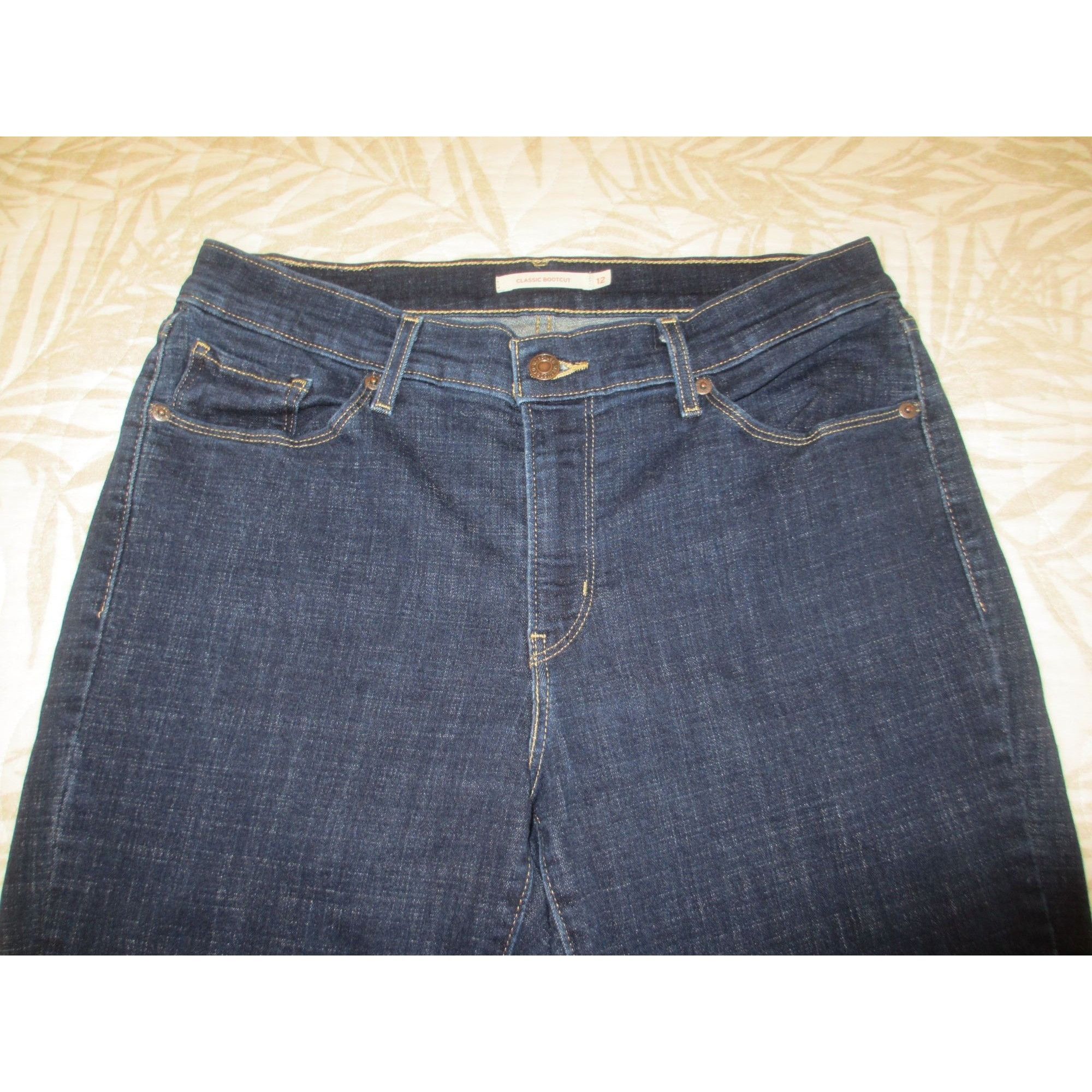 Levi's Levis Womens Classic Bootcut Jeans Size 12 Dark Wash Denim Size 34" / US 12 / IT 48 - 4 Thumbnail