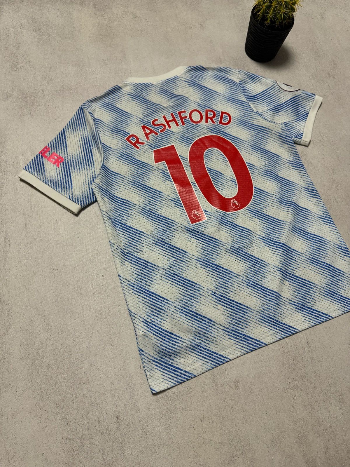 Adidas ADIDAS MANCHESTER UNITED RASHFORD #10 JERSEY SOCCER 2021 Size US L / EU 52-54 / 3 - 2 Thumbnail