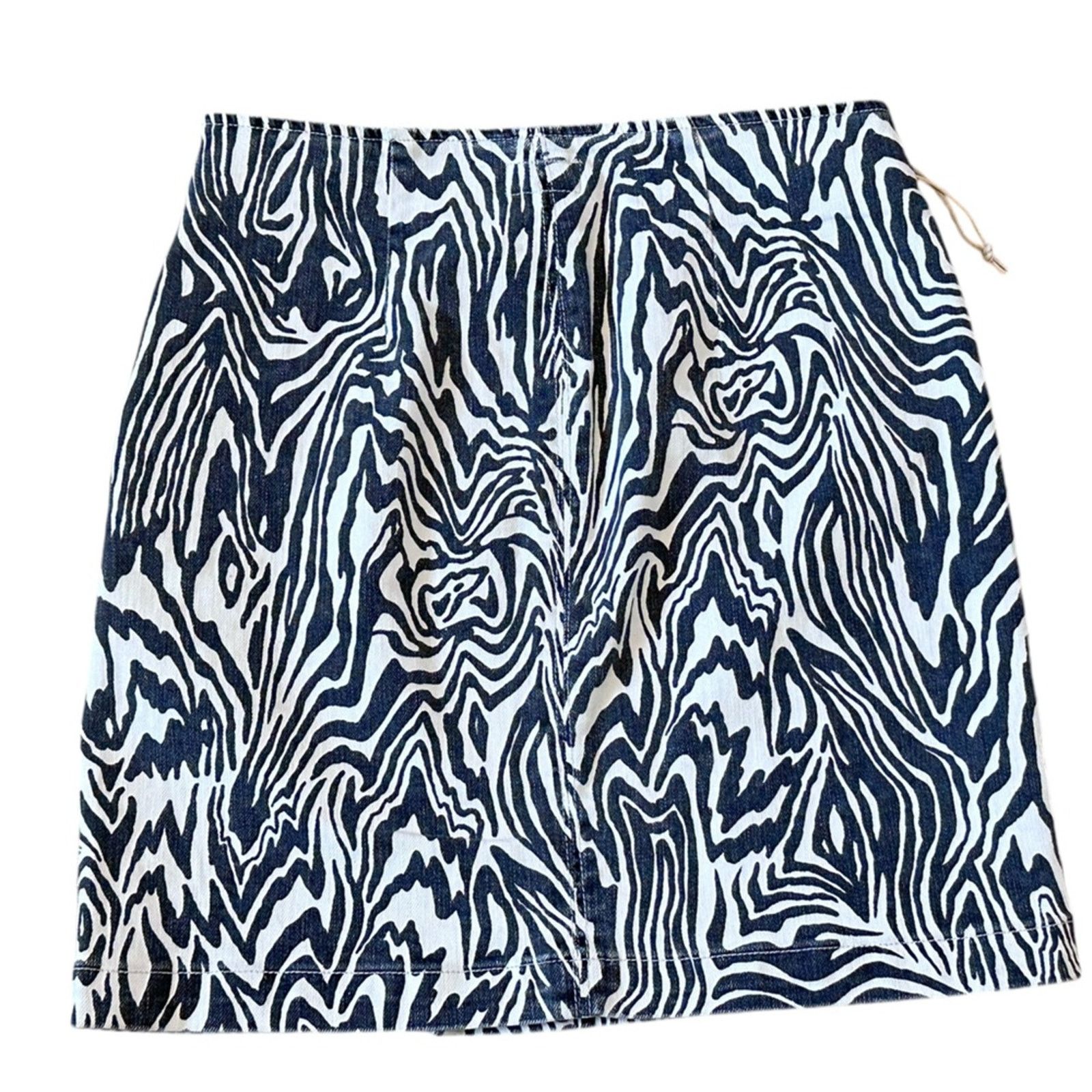 MOTHER NWT MOTHER Denim The Side Splitter Mini Skirt in Hoofin It Size 26" / US 2 / IT 38 - 6 Thumbnail