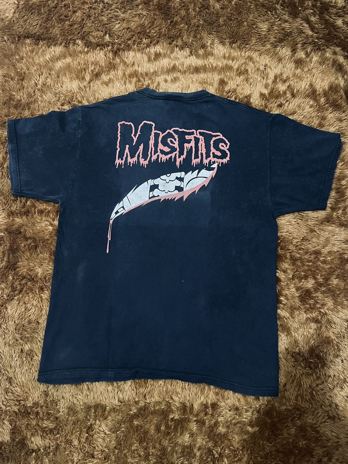 Band Tees Misfits Tag by FOTL Vintage ©️ 2007 Size US L / EU 52-54 / 3 - 4 Thumbnail