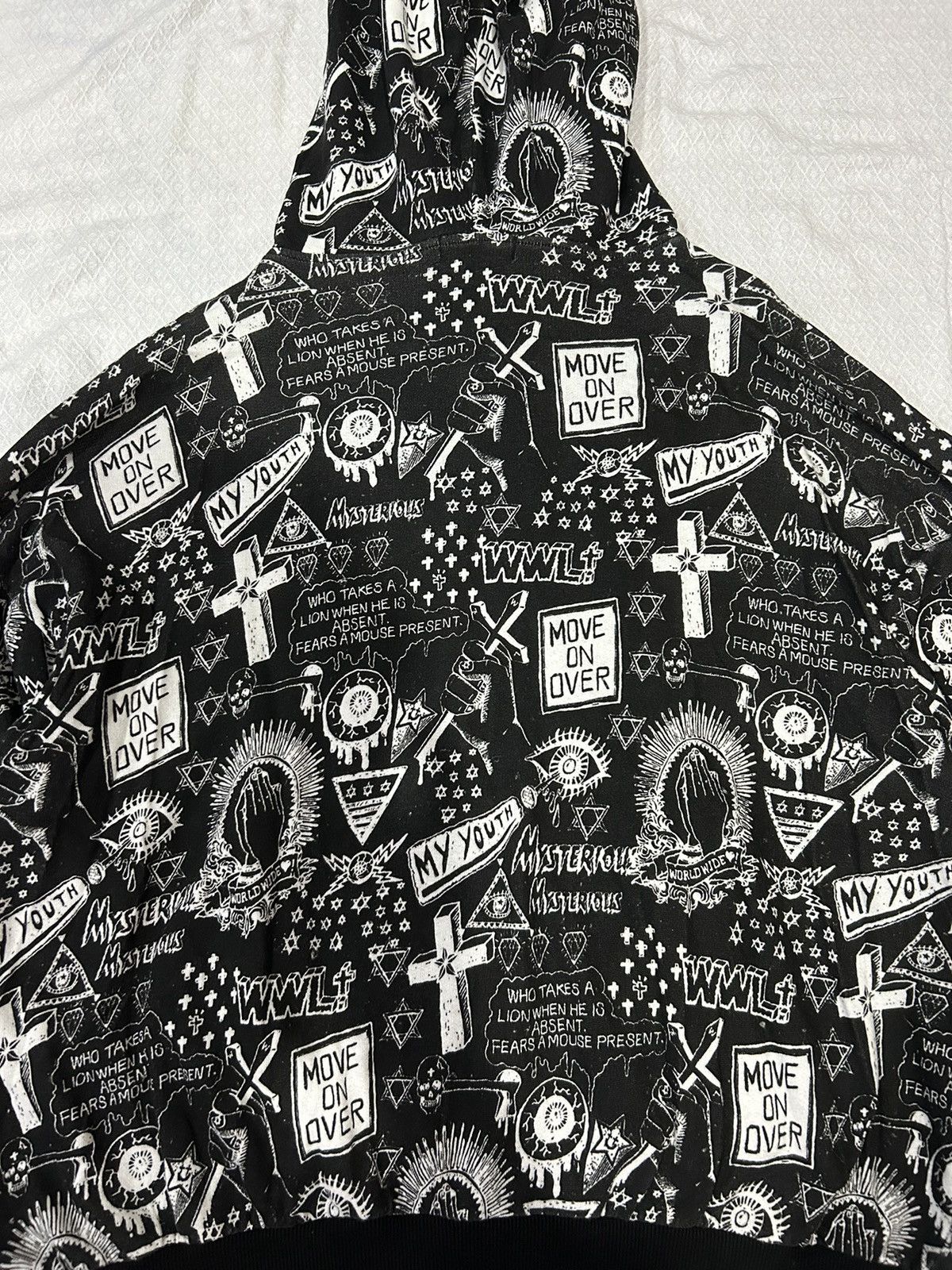 Other World Wide Love Allover Printed Cross Zip Hoodie Size US L / EU 52-54 / 3 - 8 Thumbnail