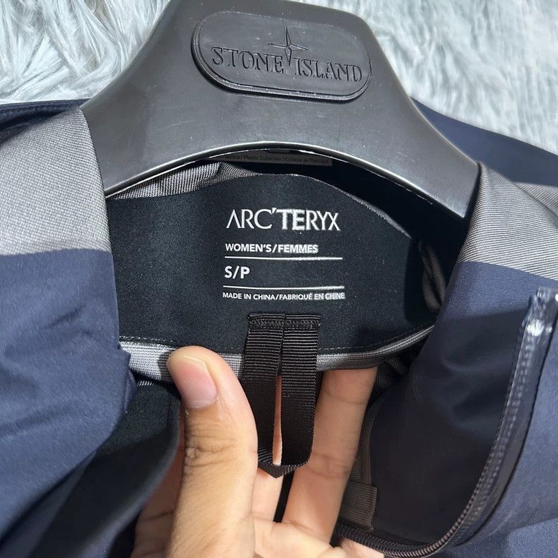 Arc'teryx Arcteryx Beta LT Hooded Jacket Size US S / EU 44-46 / 1 - 3 Thumbnail