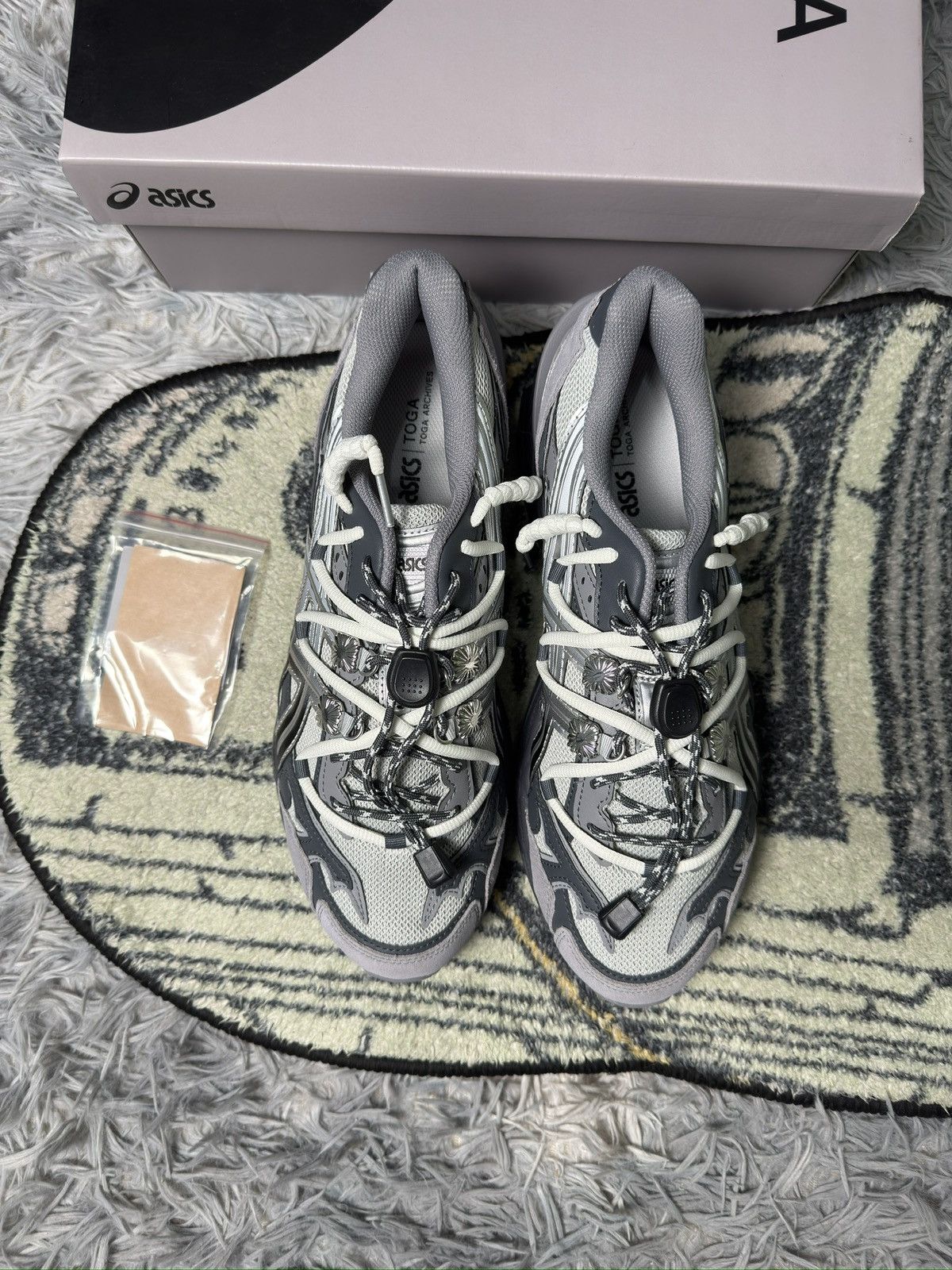 Asics ASISC GEL CUMULUS 16 x TOGA Size US 10.5 / EU 43-44 - 2 Thumbnail