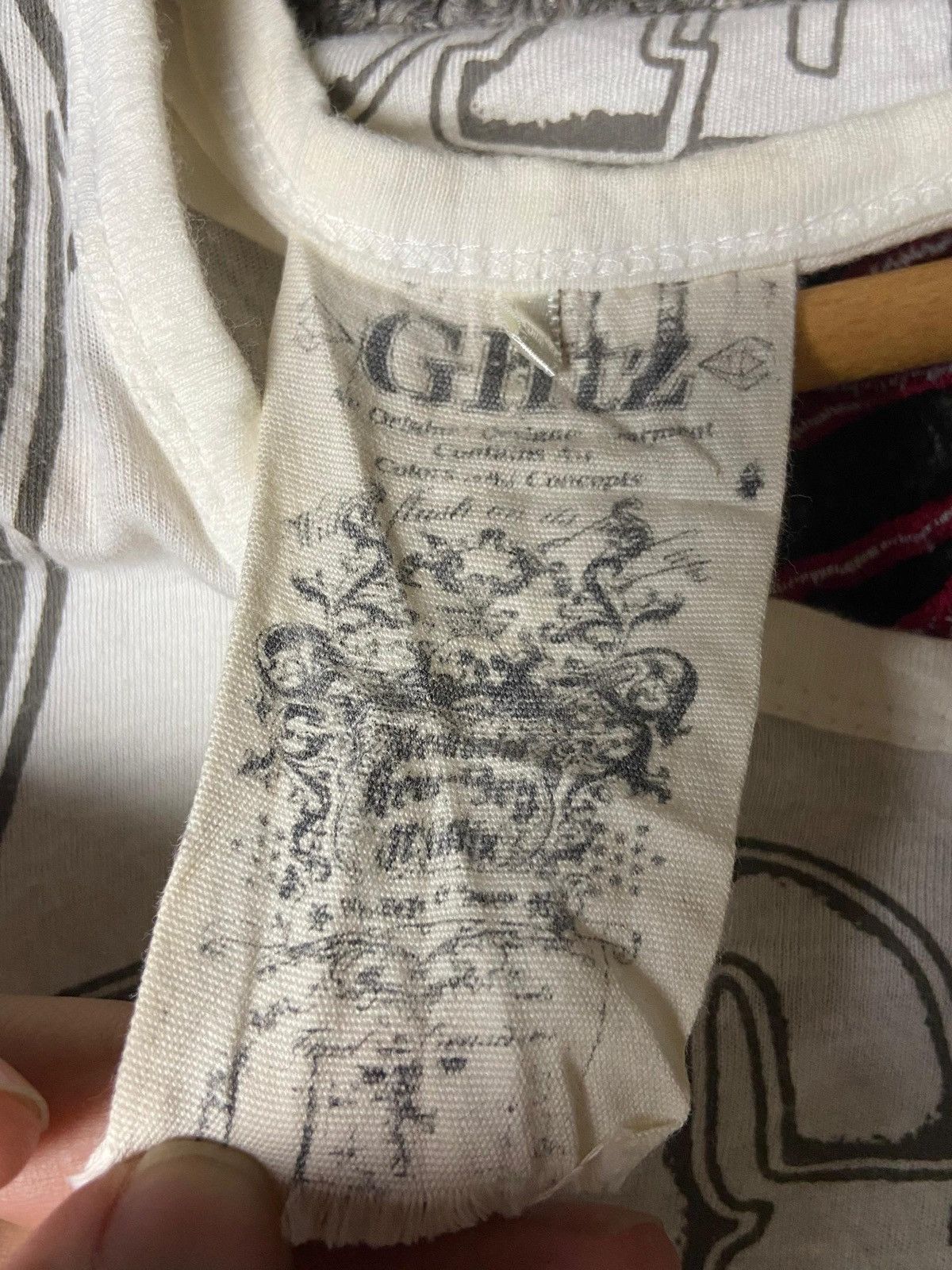 Japanese Brand GHTZ Punk Poem Graphic Long Sleeve Tshirt (167) Size US XXS / EU 40 - 8 Thumbnail